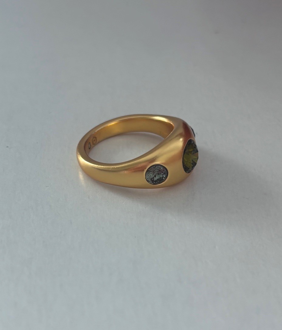 Brand New. $125 Julie Vos Rainbow Blue Twilight Signer Ring