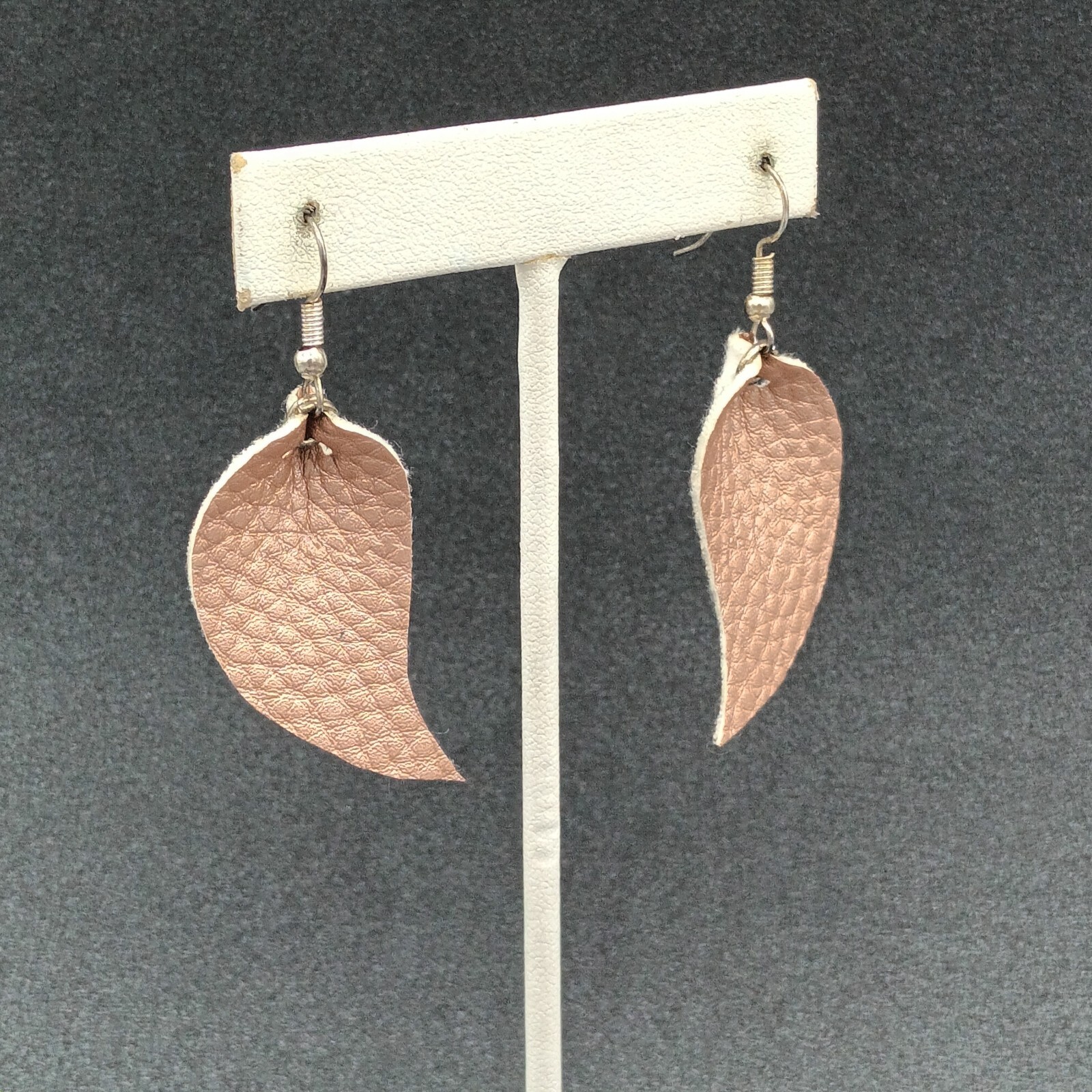Pierced Earrings Silver tone Pink Faux Leather Felt Dangle 1 5/8″