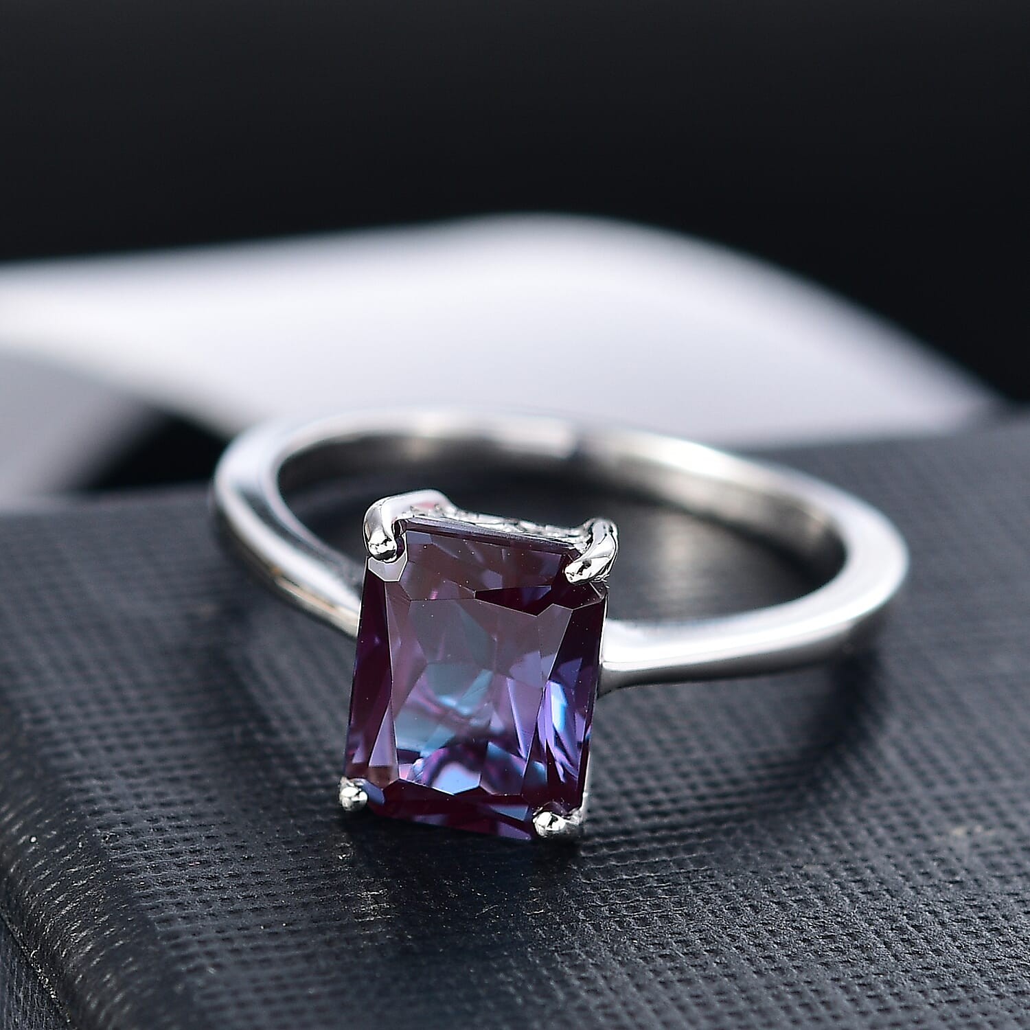 Certified AAA Lab Grown Alexandrite 3.01 ctw Ring in 10K White Gold Size 9.0