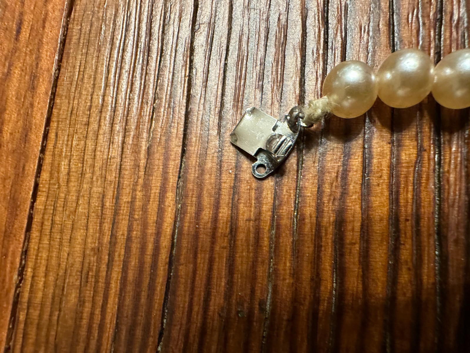 Vintage Faux Single Strand Pearl Necklace 19″- Hand Knotted Cream Champagne