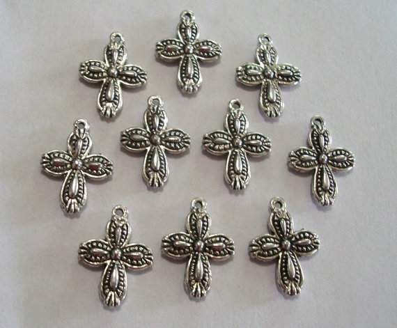 10 Pieces Pretty Antique Silver Cross Charms
