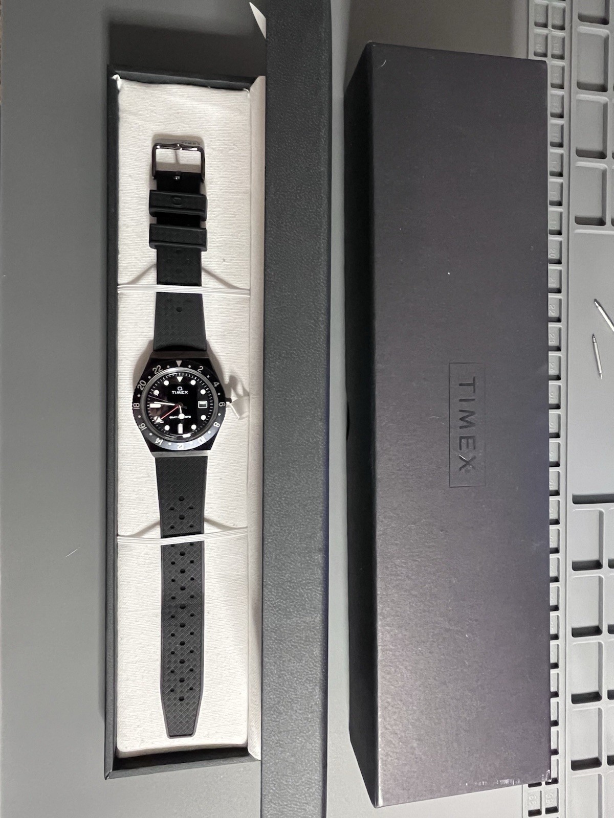 Timex Q GMT Quartz Black Dial 24-Hour Bezel Date 38mm