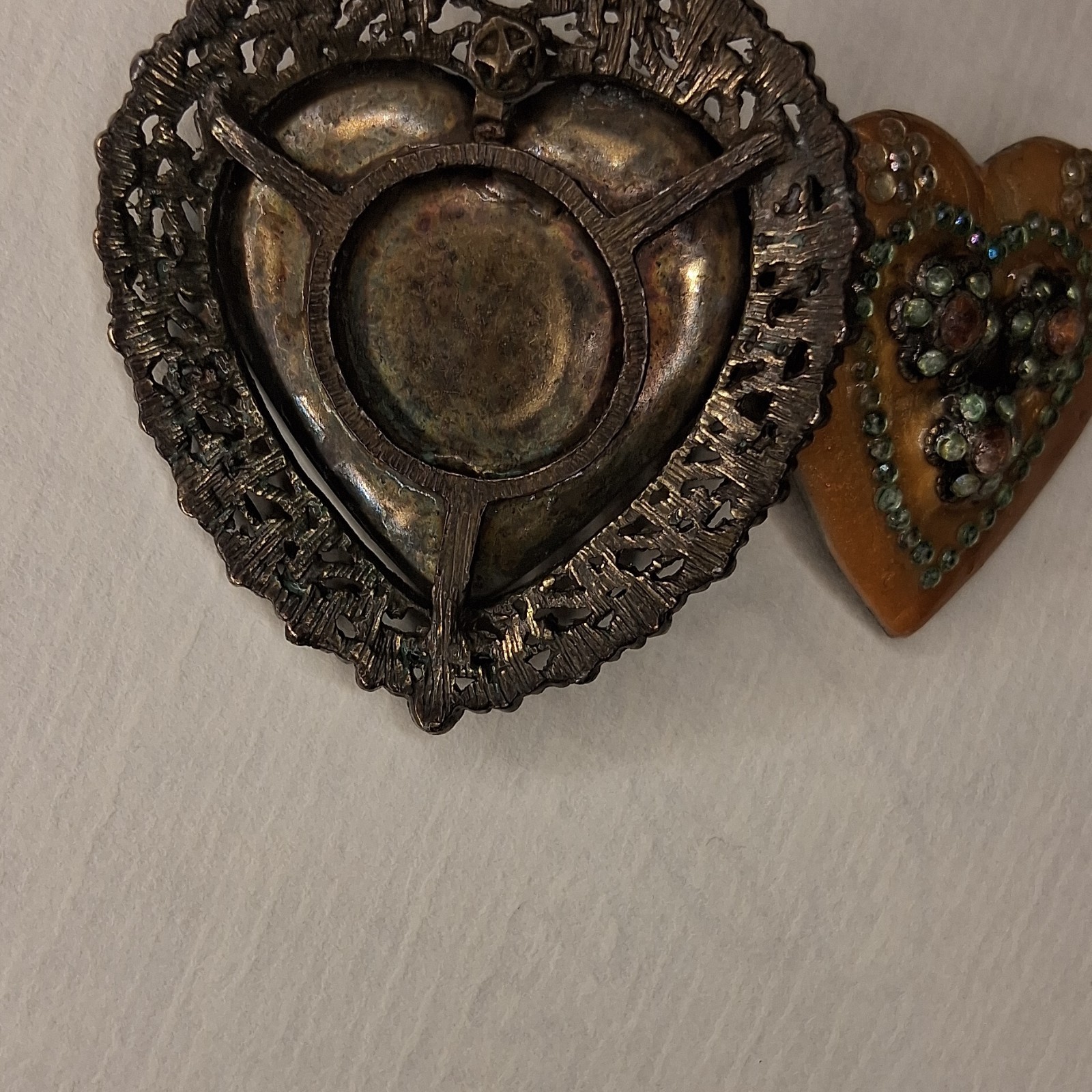 Heart Photo Locket Pendant, Silver Tone Metal, Green Round Crystal, Love Theme