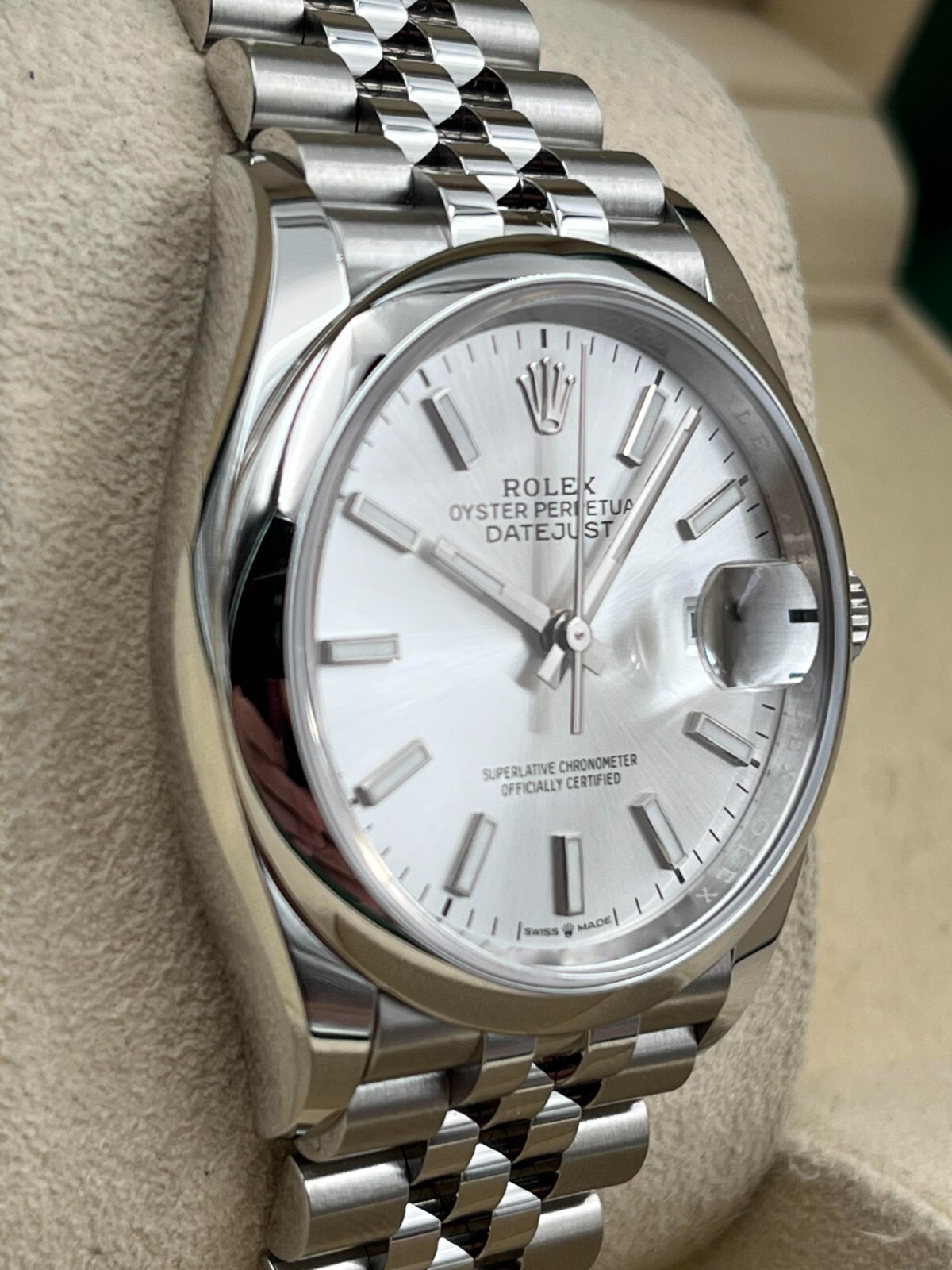 Rolex Date Just 36mm Smooth Silver Dial Jubilee Bracelet 126200 Pre-Owned 2023