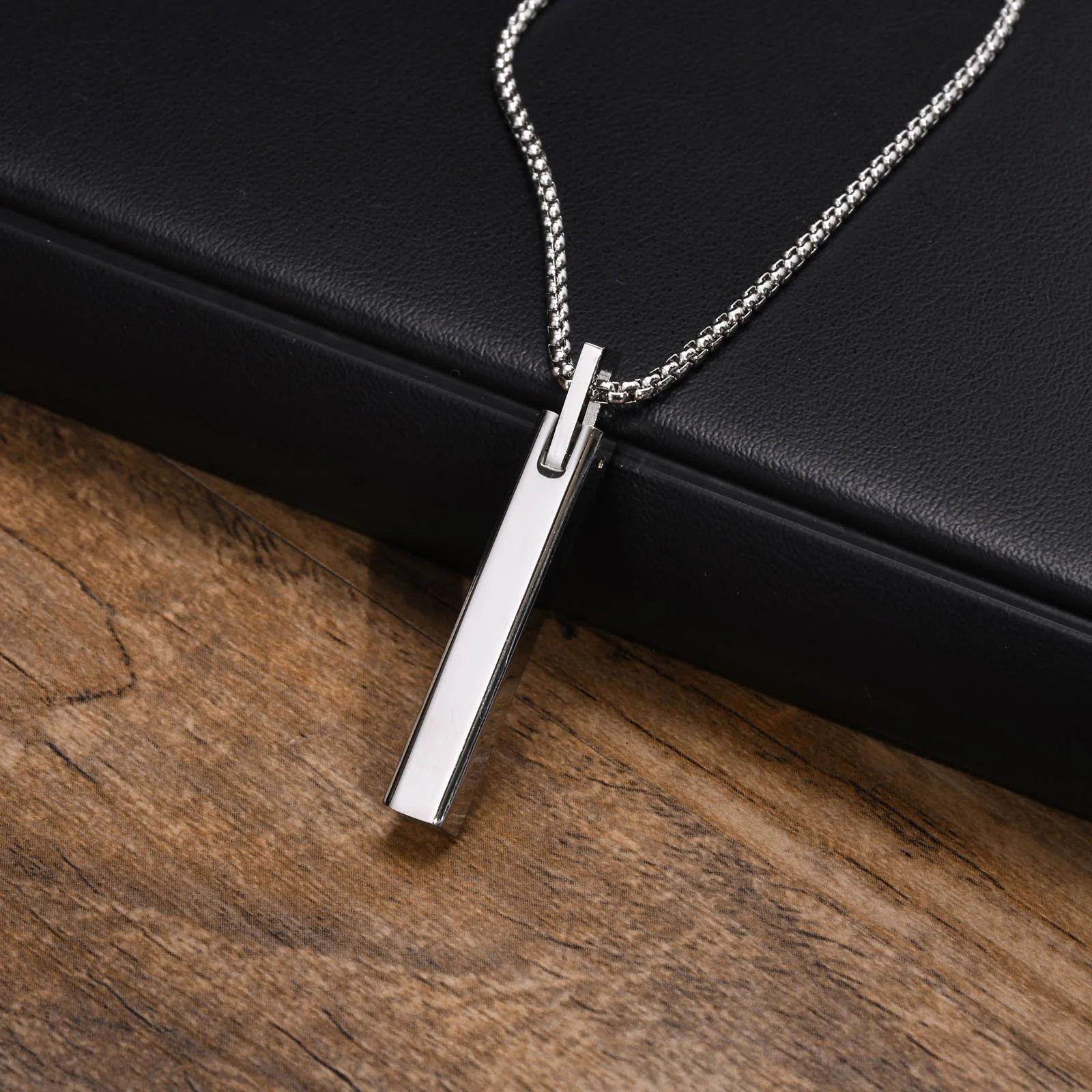 Men’s 3D Vertical Bar Necklace Stainless Steel Geometric Pendant with Box Chain