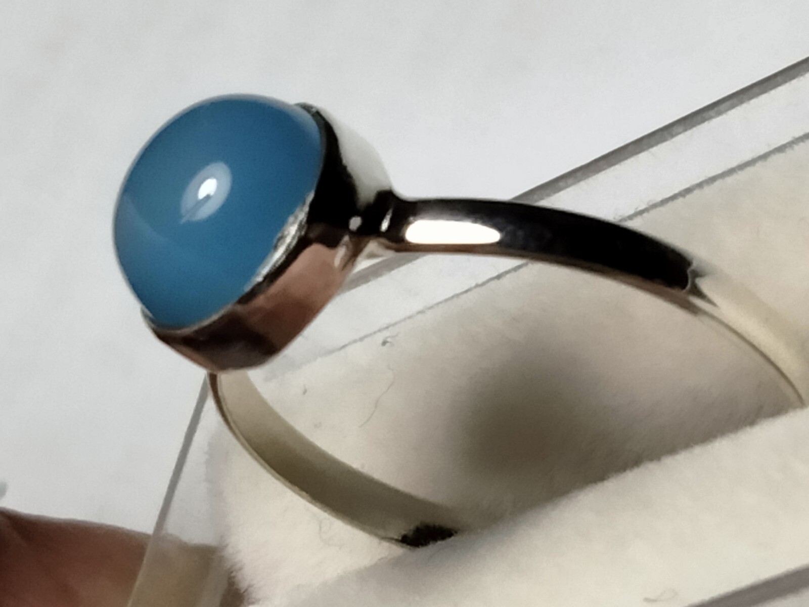 LOVELY SEA BLUE CHALCEDONY IN STERLING SILVER.925 RING SIZE 9.0-9.25!