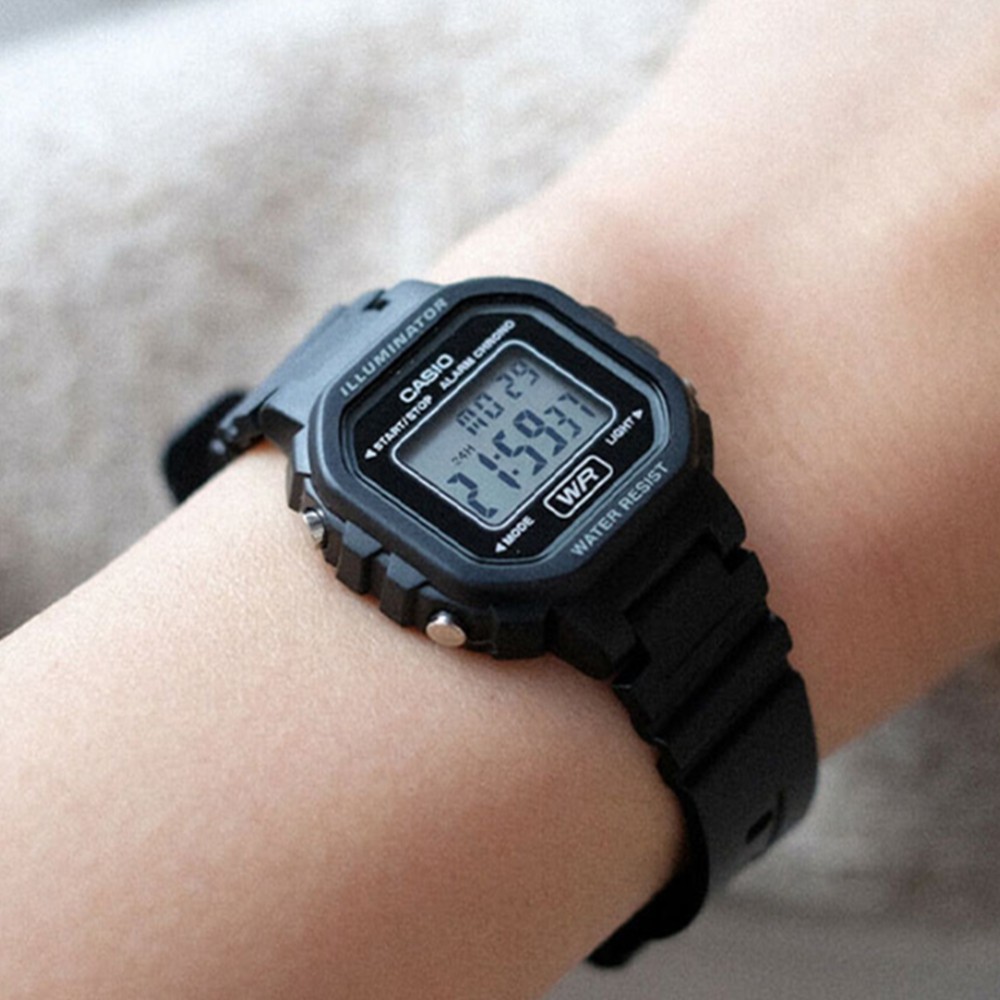 Casio LA-20WH-1B Digital Watch Black Resin LED Alarm Stopwatch