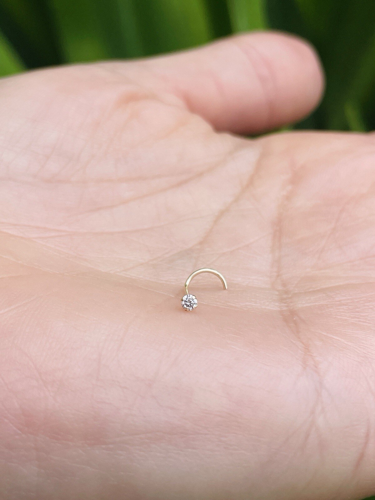 Nose Ring Screw 22 Gauge 1.5mm-3mm Round Natural Diamond 14K Yellow Gold