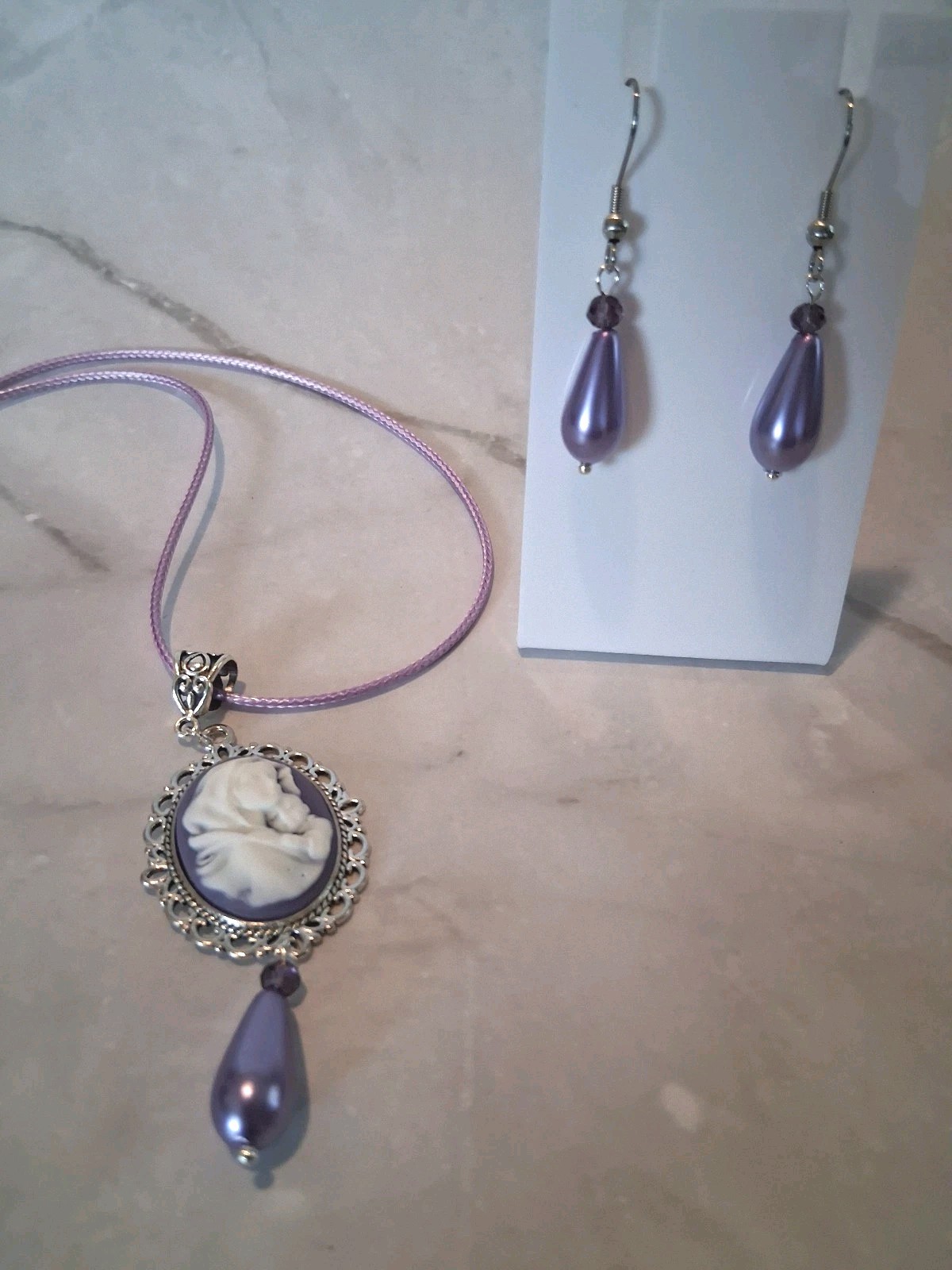 Christian Cameo Necklace Set 17″ Mary Child Purple White Pendant Jesus Handmade