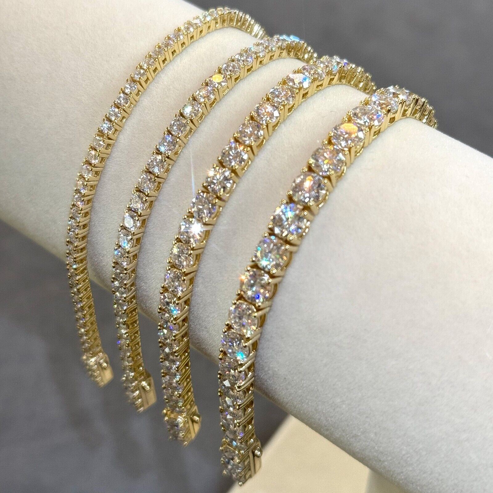 VVS1 Certified Moissanite Tennis Bracelet – 925 Silver or Gold Plated All Sizes