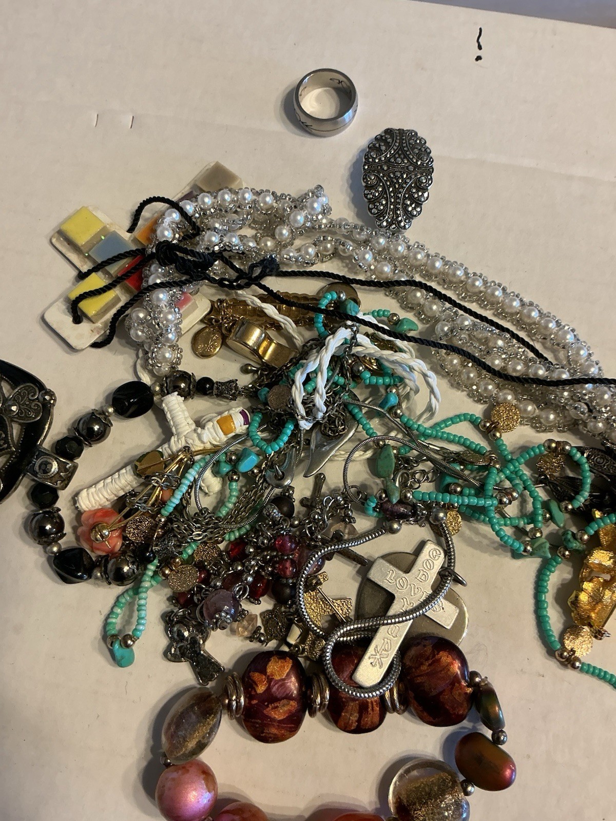 random lot of jewelry ( necklaces bracelets rings etc)