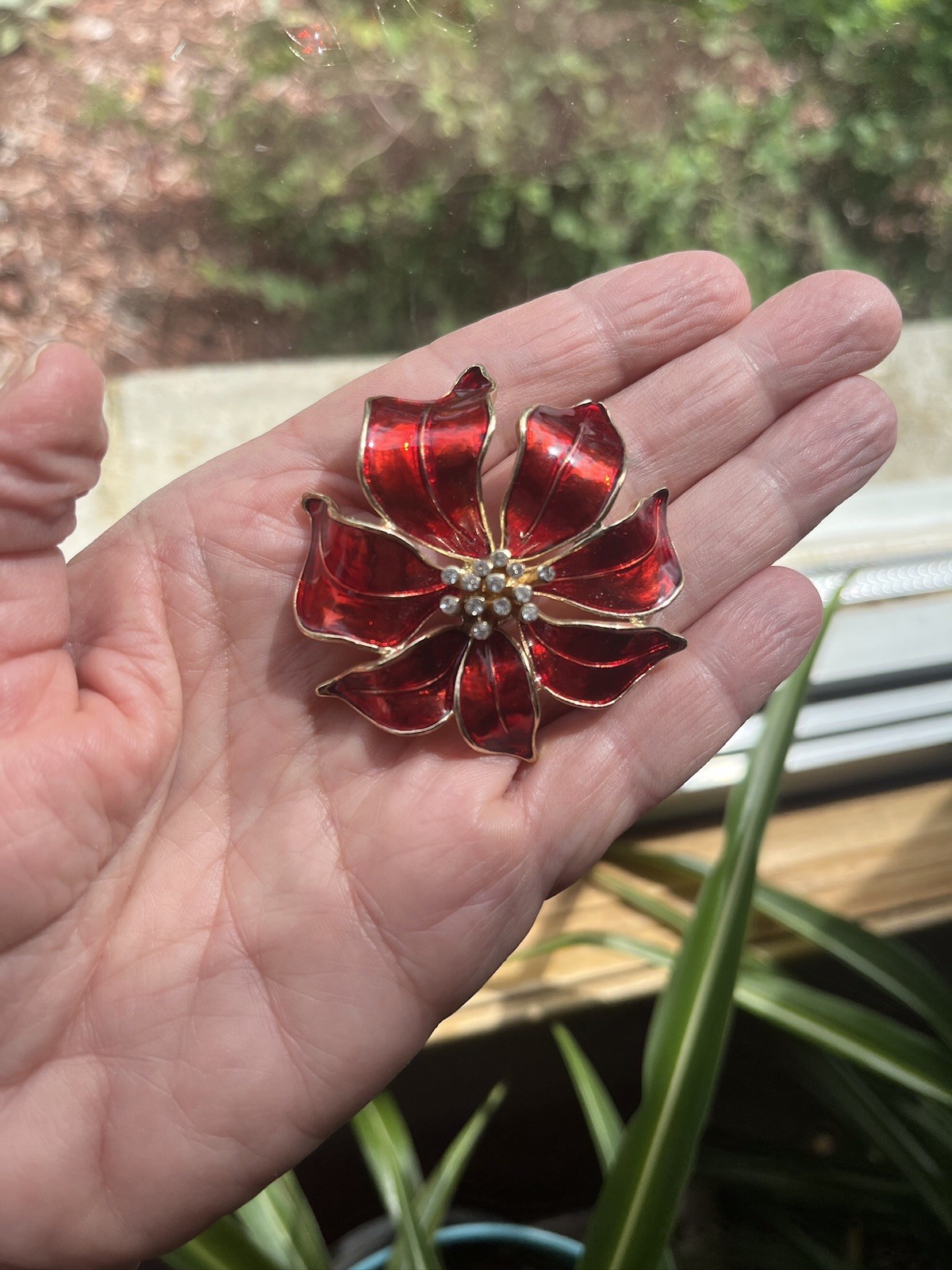 Vtg Red Enamel Gold Tone Floral Poinsettia Brooch Pin Signed KC Kenneth Cole