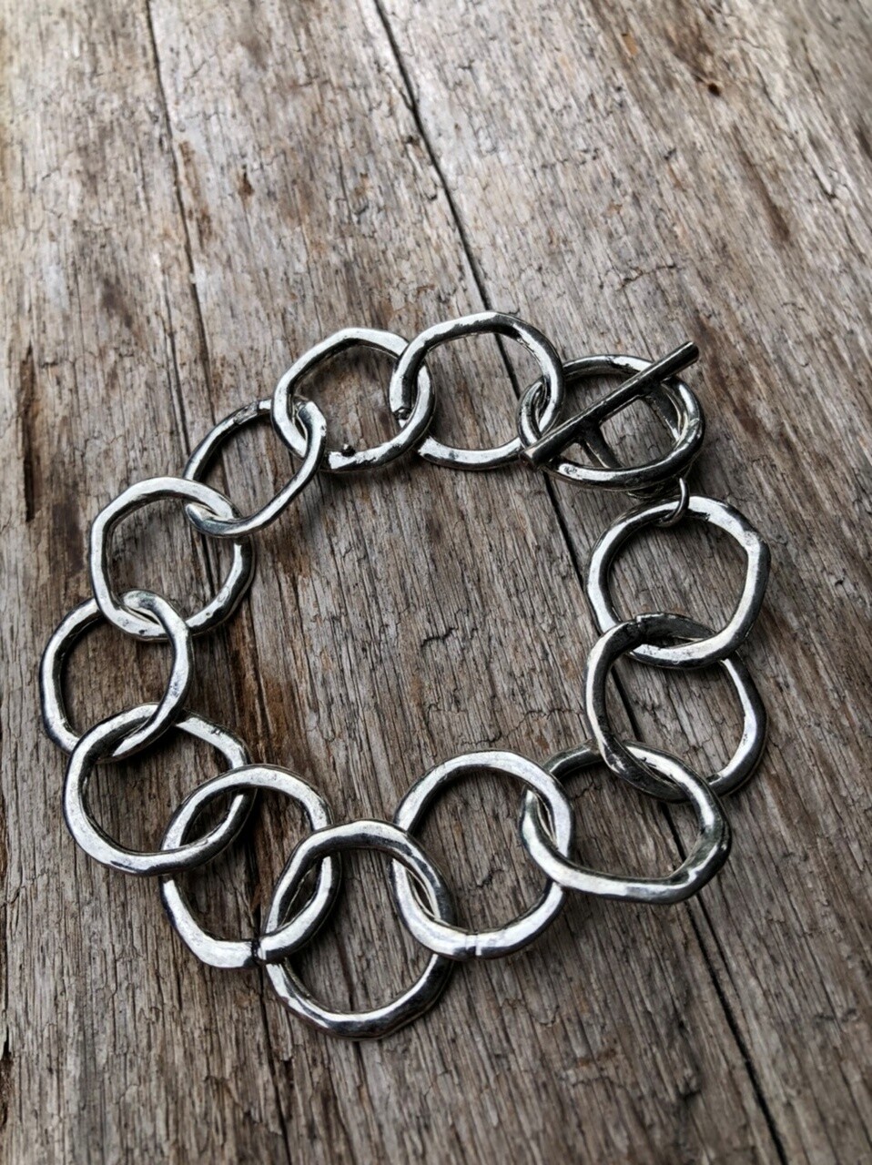 Silver plated T bar Bracelet with linked connecting circles – Jalen S