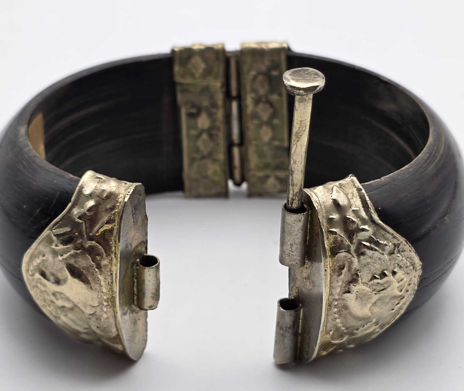 Black Horn Bone Inlay Brass Hinged Pin Clasp Wide Bangle Bracelet India Vintage