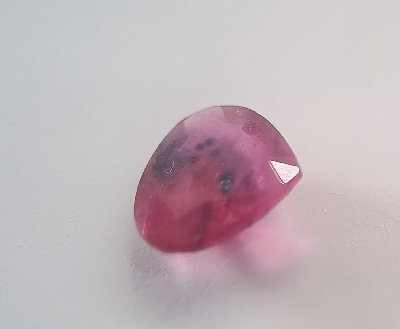 NATURAL AUSTRALIAN Pinkish Red Blue Spots Sapphire 1.49ct Tasmania Heart Ruby