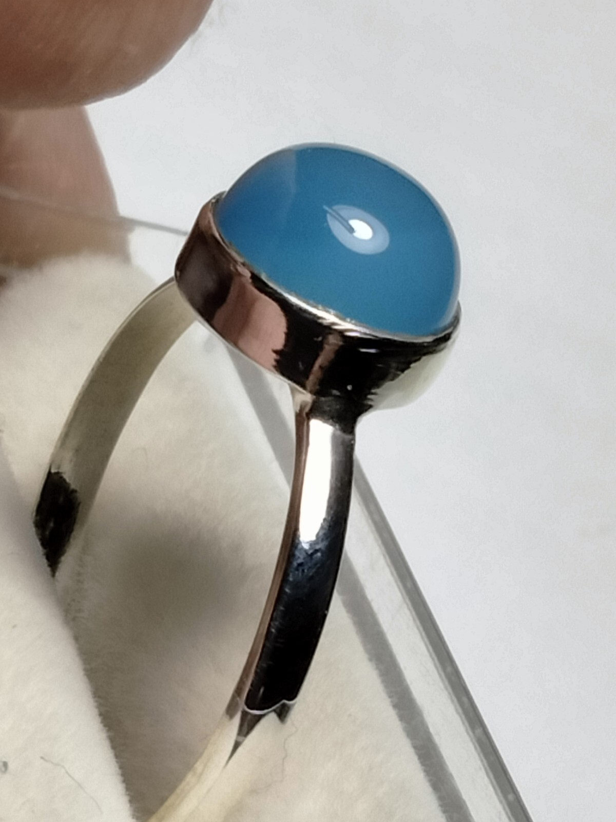 LOVELY SEA BLUE CHALCEDONY IN STERLING SILVER.925 RING SIZE 9.0-9.25!