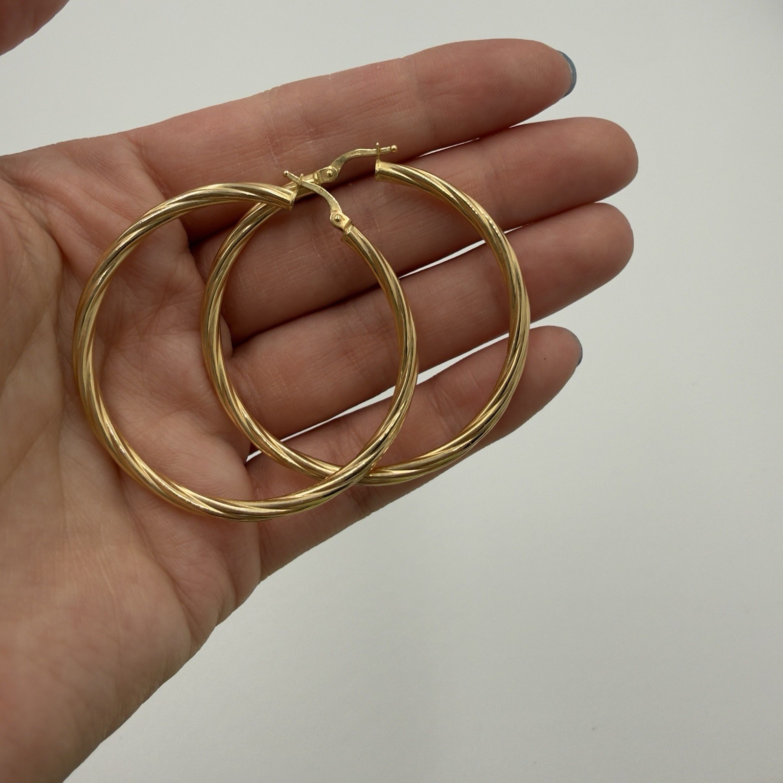 14K Yellow Gold Hollow Hoop Earrings 2″ Large Twisted Rope Textured 2.82g