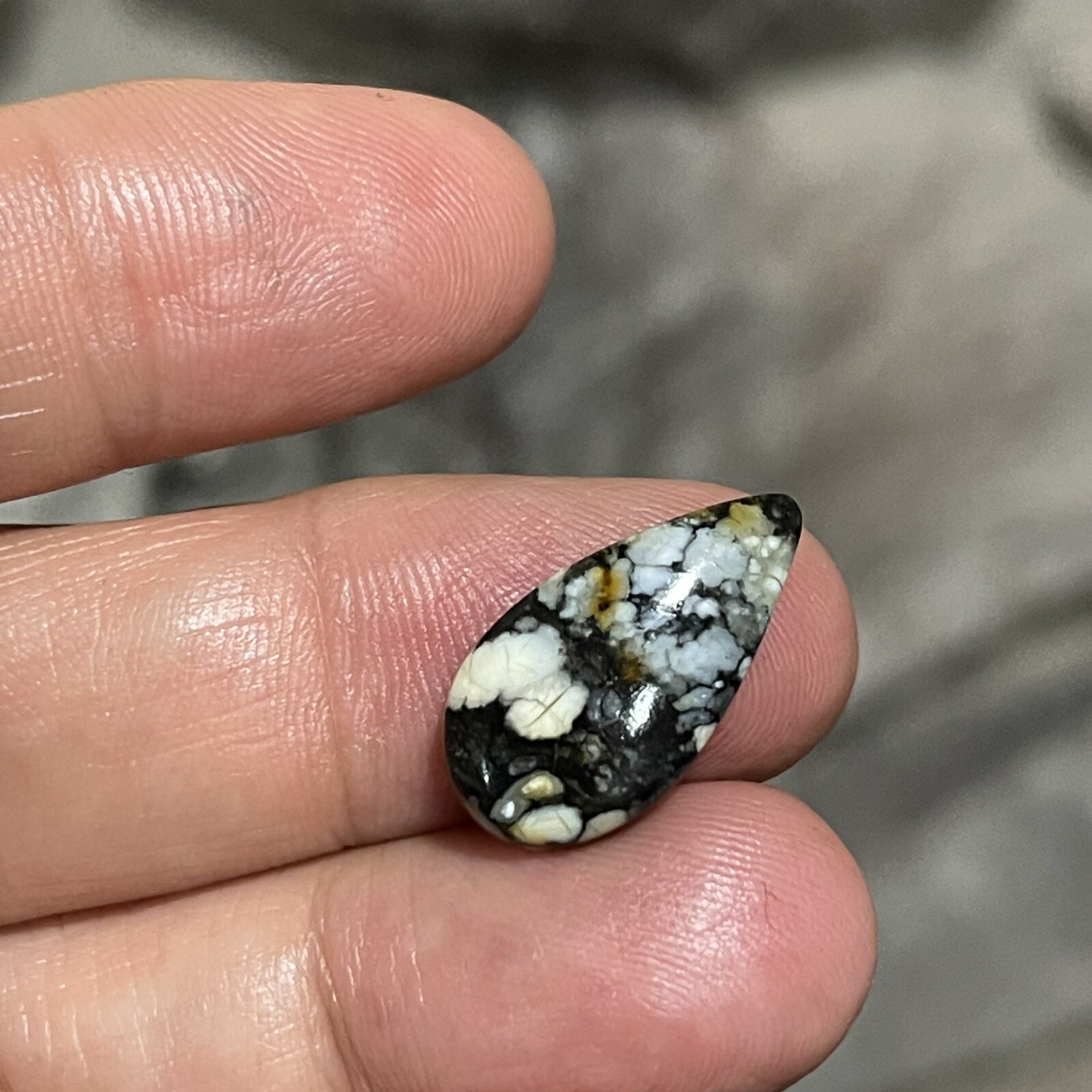 5.6ct 20×10.7x4mm White Moon Hubei Turquoise Teardrop Cabochon Loose Gem