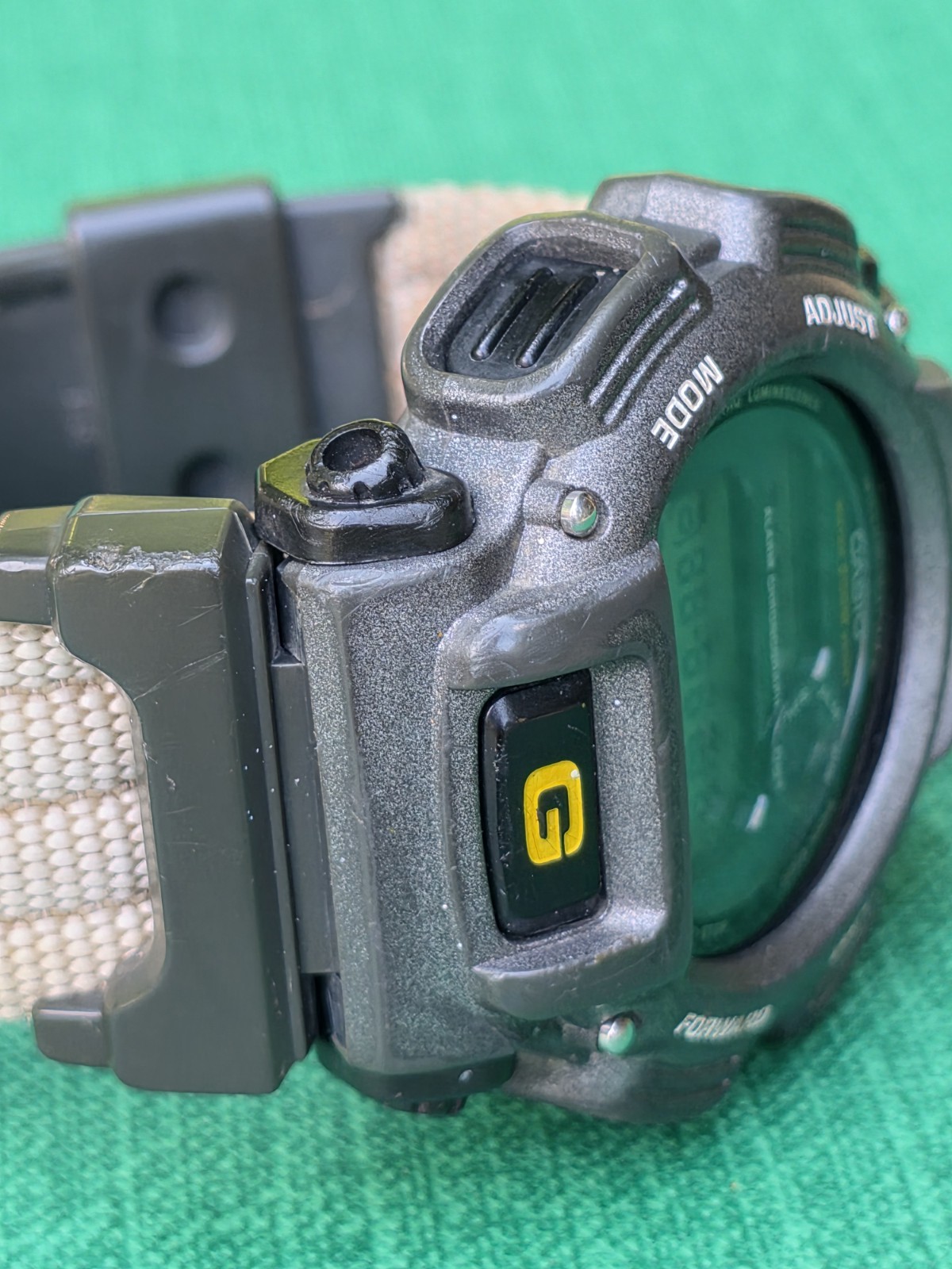 Casio G-Shock DW-9050 Watch Men 44mm Digital Gray Yellow Bezel 2163 New Battery