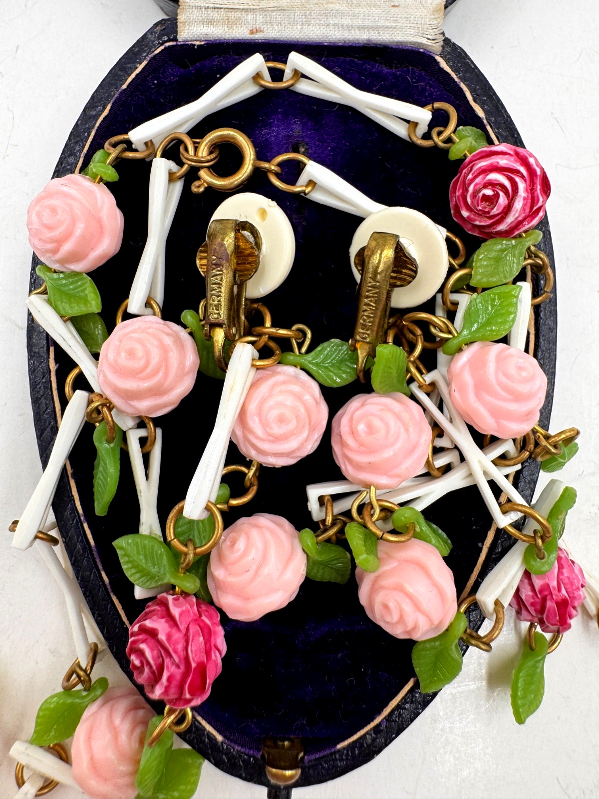GERMANY SIGNED PRE-WWII SET CLIP EARRINGS EXTRA LONG SAUTOIR NECKLACE 45″ ROSES