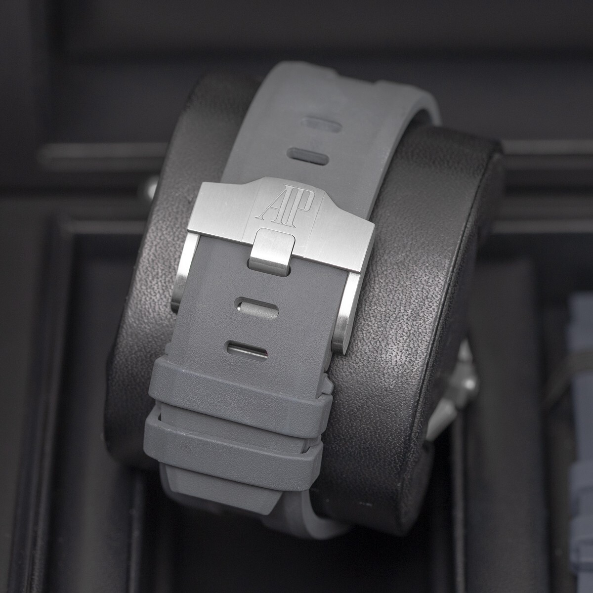 Audemars Piguet 15720ST.OO.A009CA.01 Royal Oak Offshore 42mm Grey Dial Watch