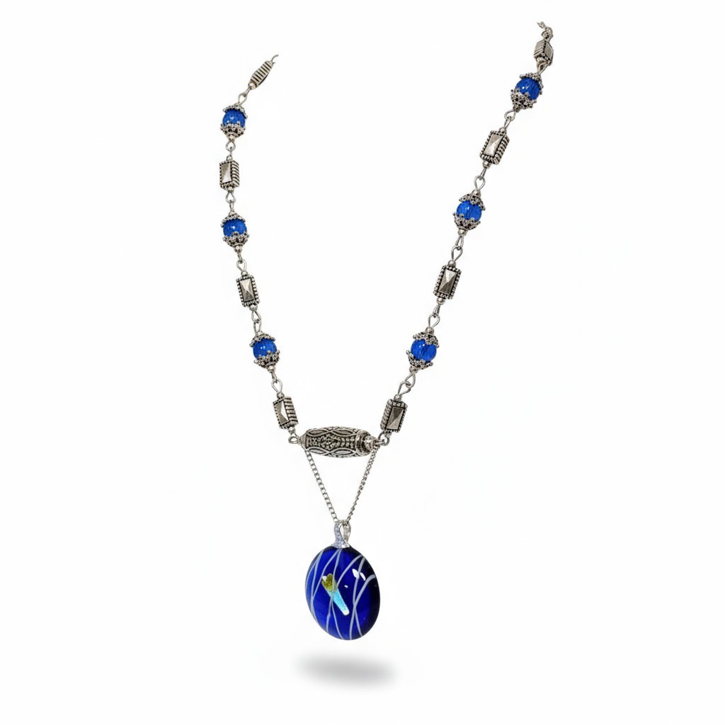 Blue hand made pendant blue bead silver tone finish necklace