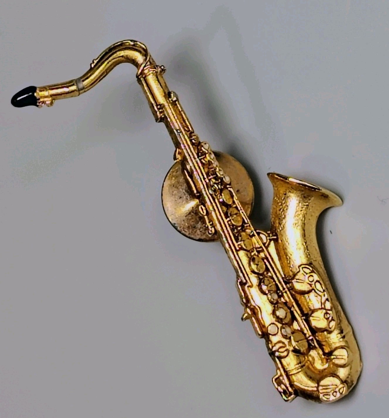 Future Primitive USA Gold Tone Saxaphone Tie Tack Pin 1.75″ Music