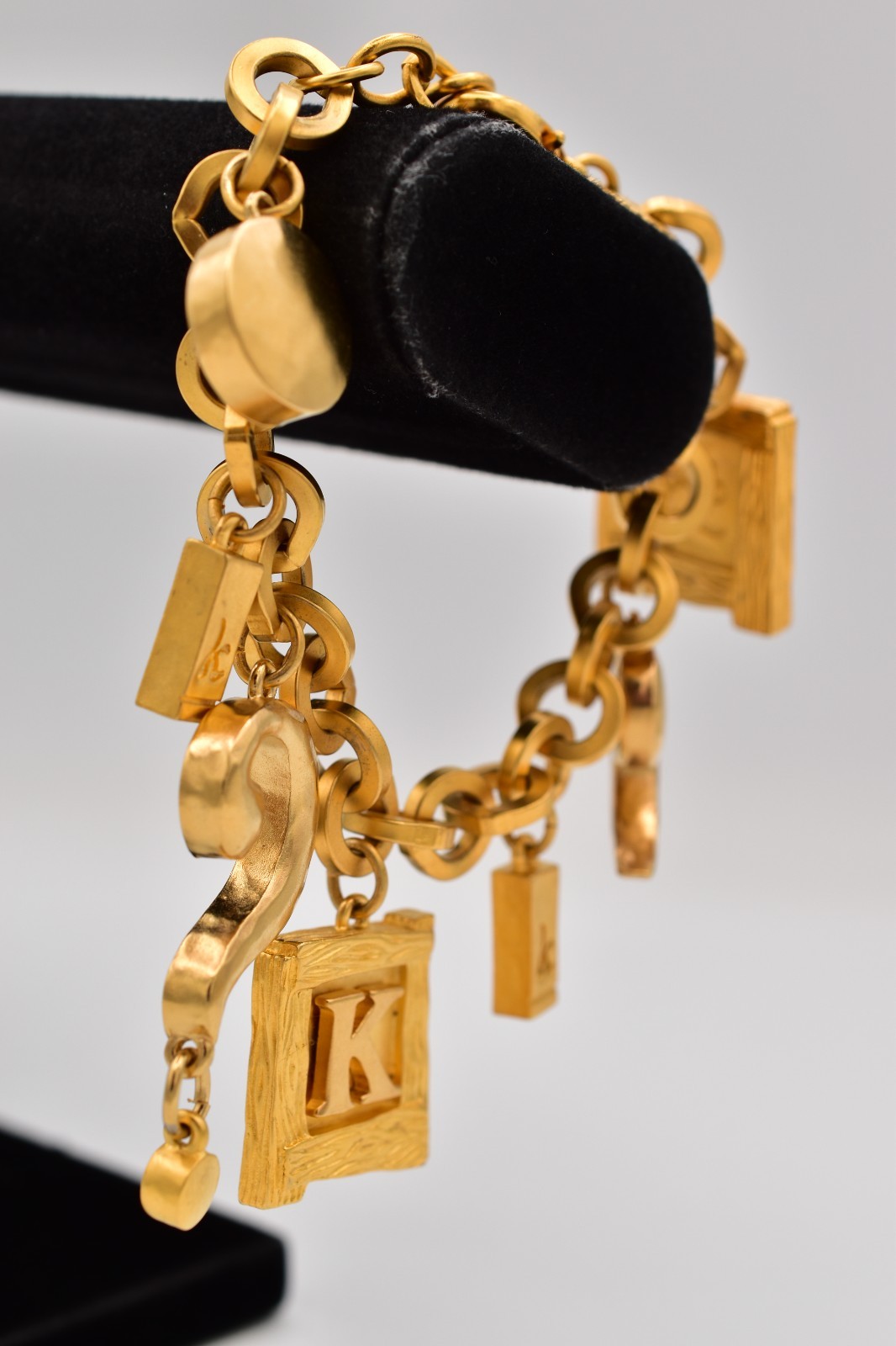 Karl Lagerfeld Vintage Charm Bracelet Brushed Gold Matte Chunky Runway 9 G2U