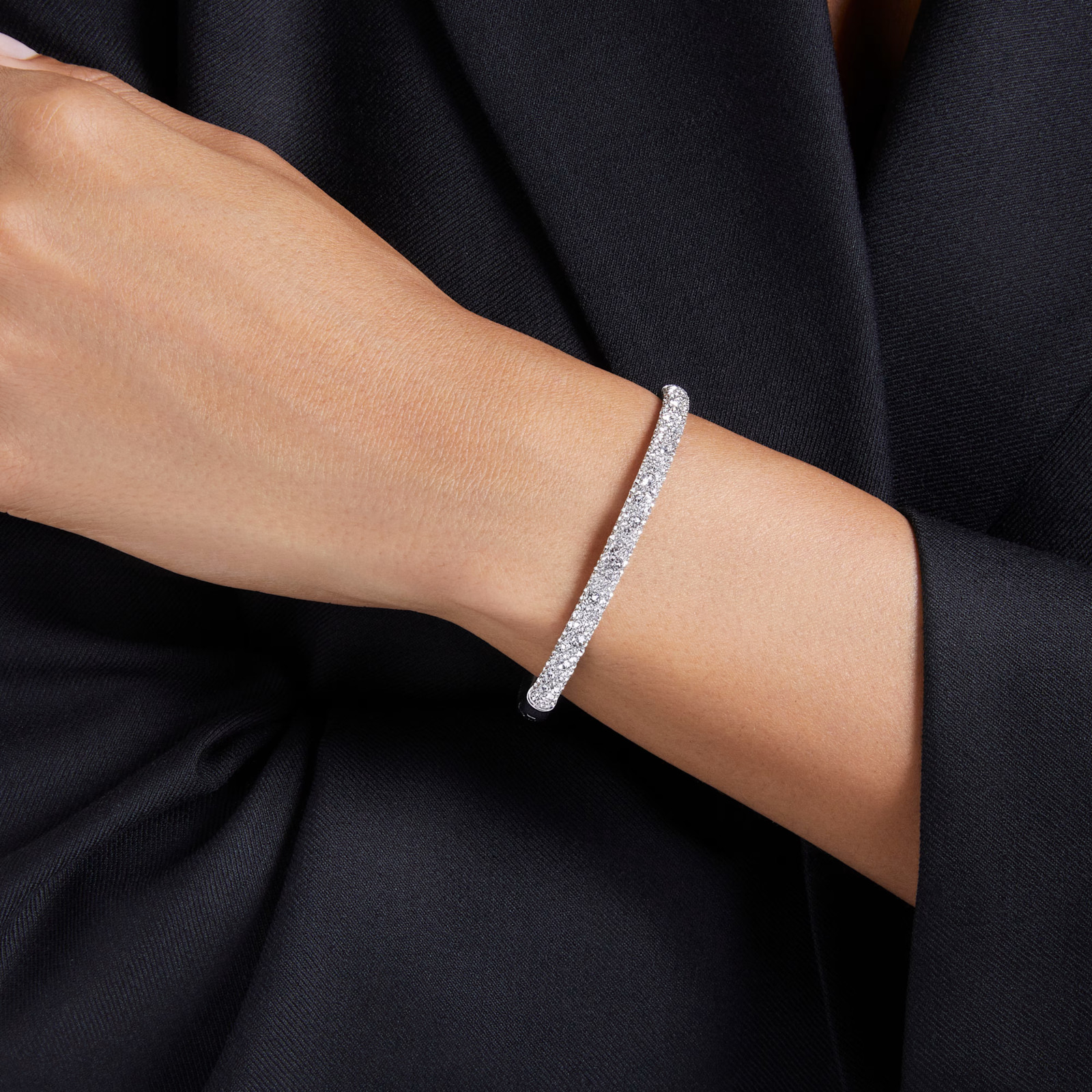 Sublima bangle Snow pavé, White, Rhodium plated