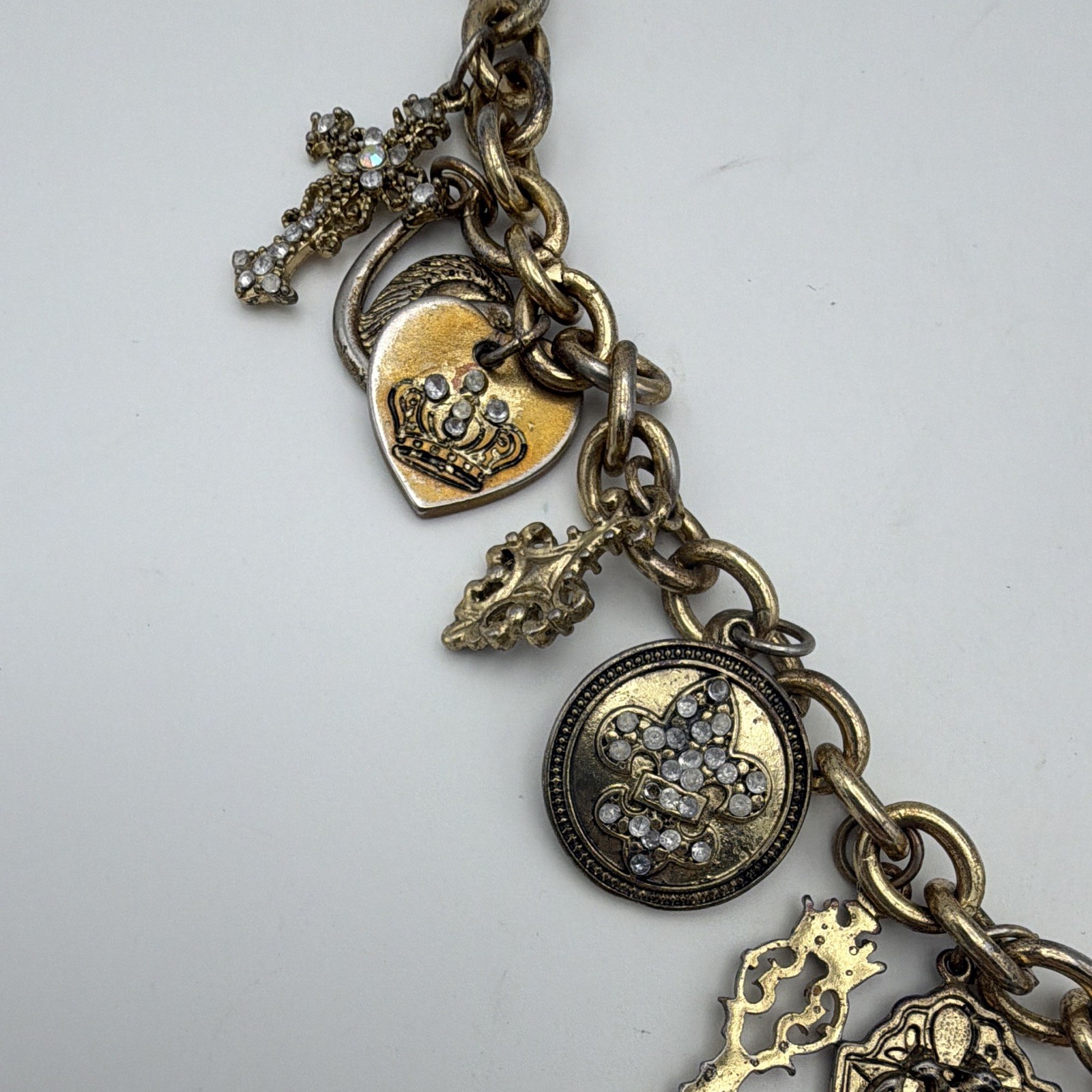 Gold Tone Cable Chain Crown Medallion Crystal Charm Necklace 20-22 inches