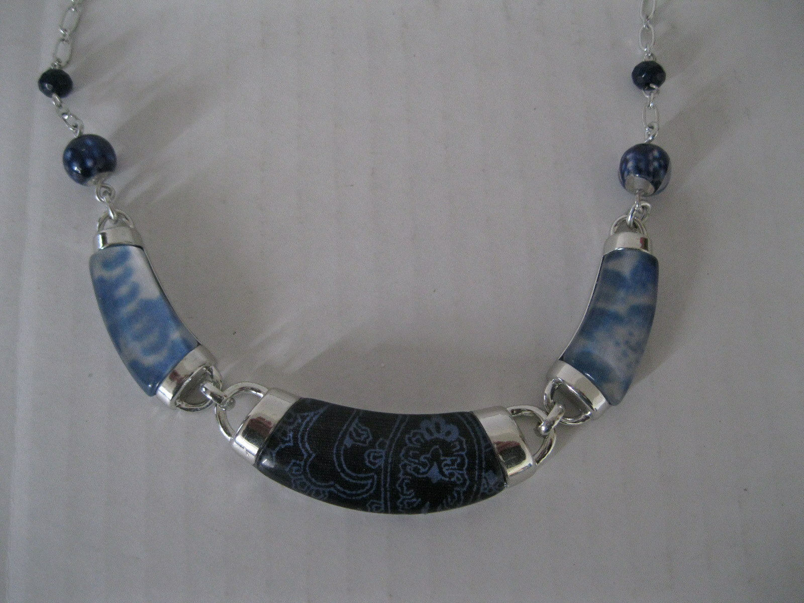 New CHICO’S Blue & White Mix Printed Bib Necklace Nickel Free 18″ Long