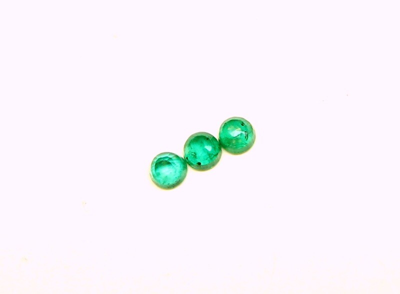 Natural Round Green Emerald 3 Pcs lot 0.59 Ct Tol, 3.5 x 2.1-2.3 MM ( WxD )