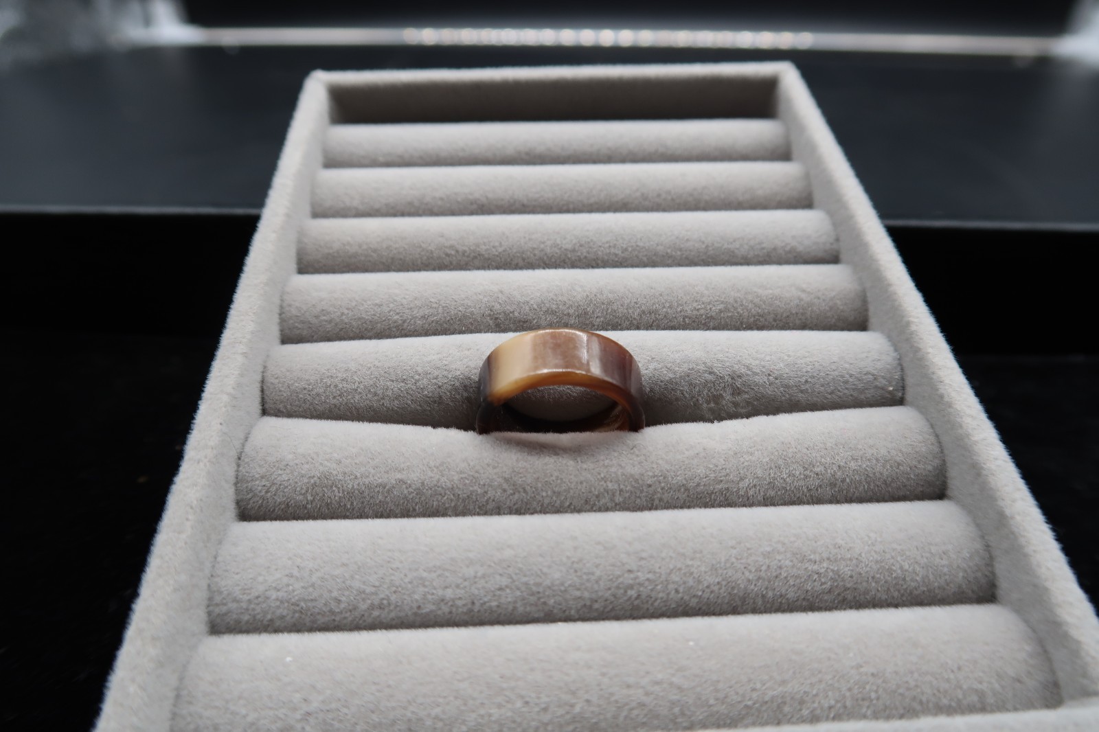 Vtg Brown & Cream Tortoise Shell Ring Lucite Plastic Resin Size 6