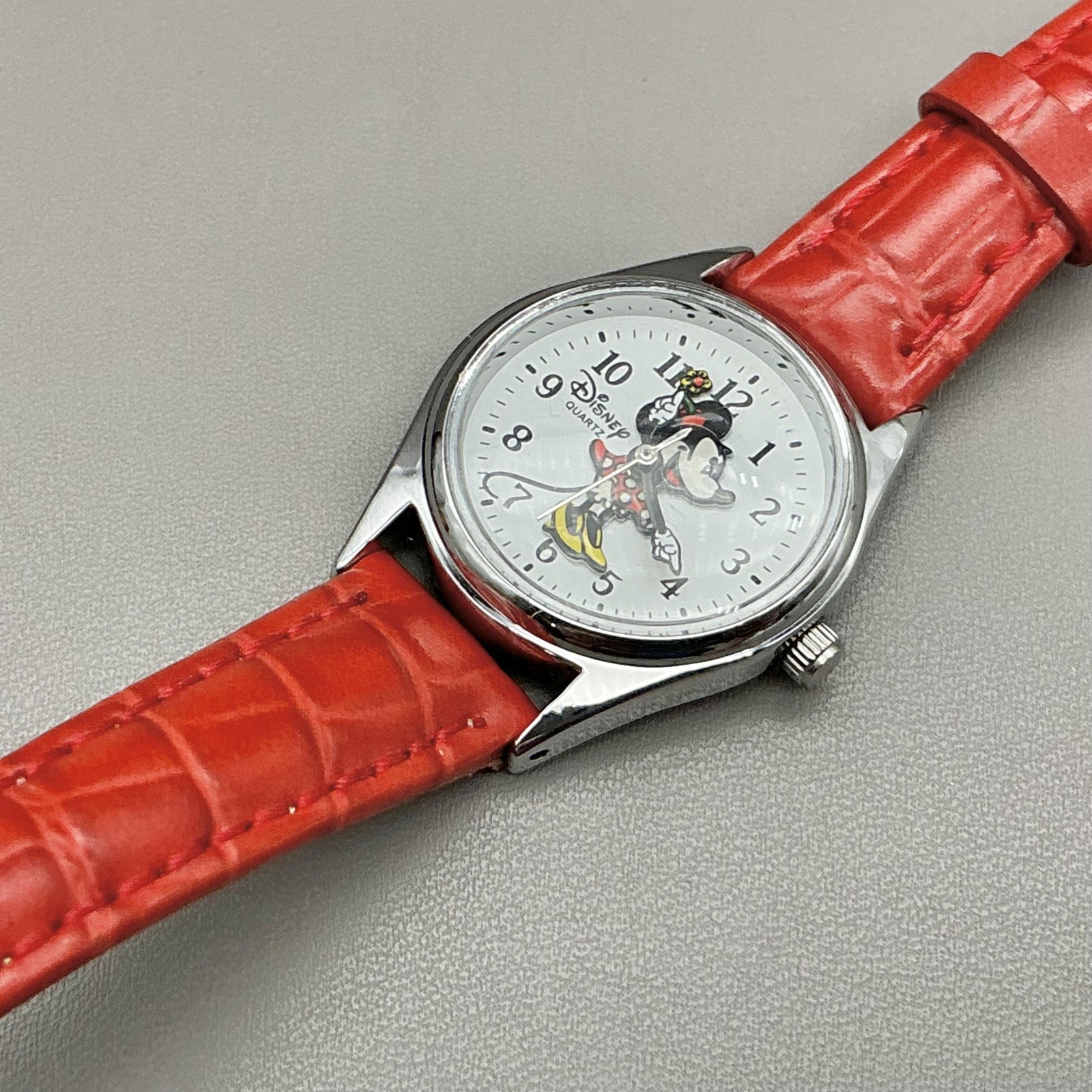 Disney Parks Womens Watch White Dial Minnie Mouse Red Strap Quartz Analog