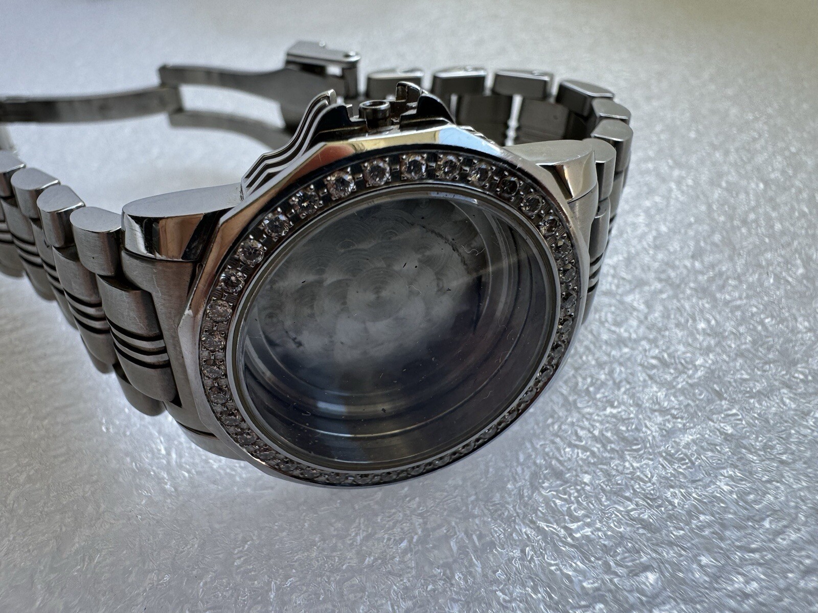 Corum Admiral’s Cup 29mm Steel .54 Diamond Quartz Case 039.440.47