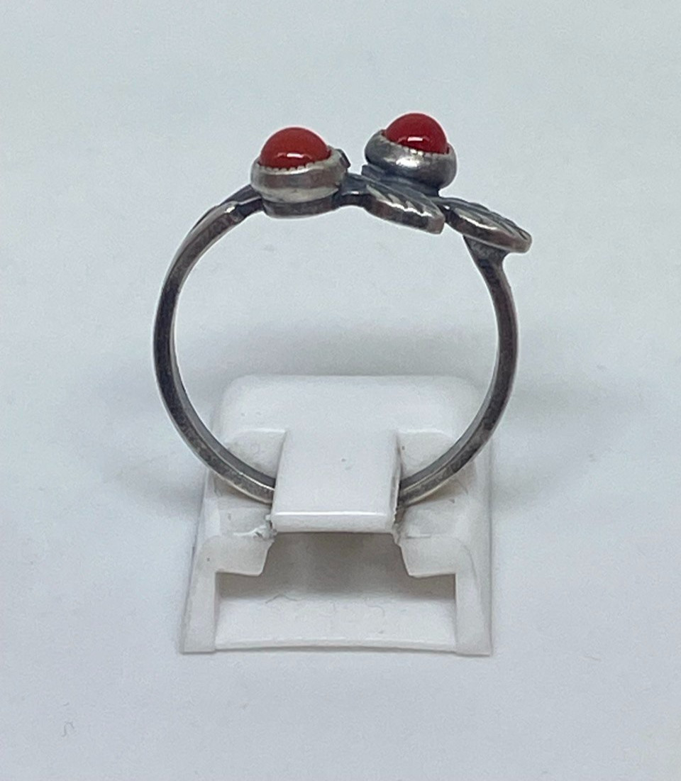 Vintage USSR cupronickel ring. Size 7 . Weight 1.95 g. Women’s jewelry.