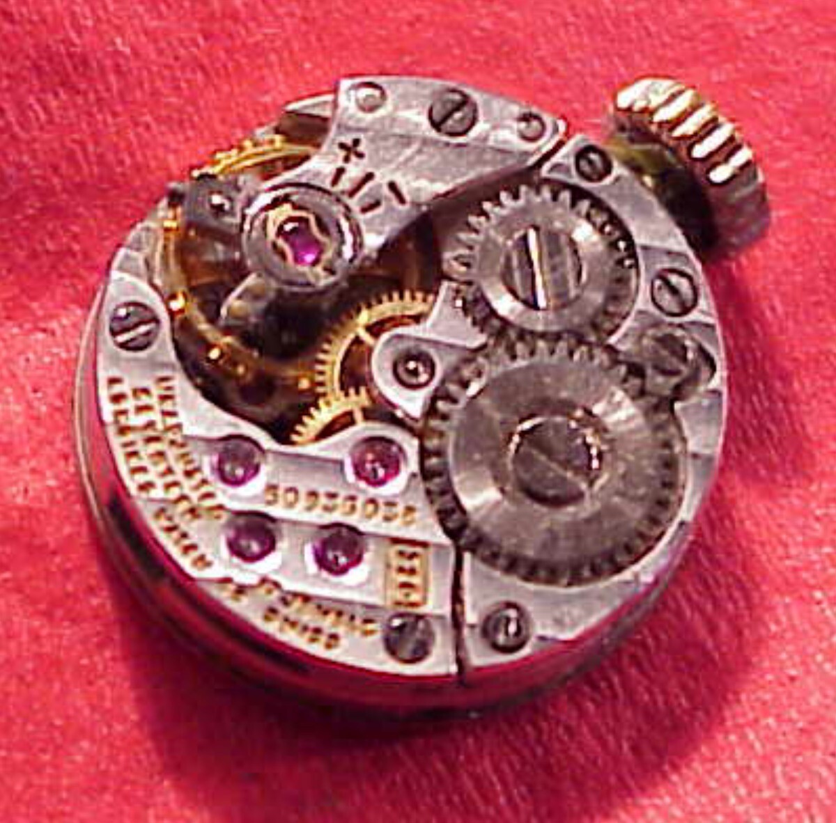 Vintage Longines 320 Ladies Wristwatch Movement GOOD BALANCE WHEEL 13.7MM