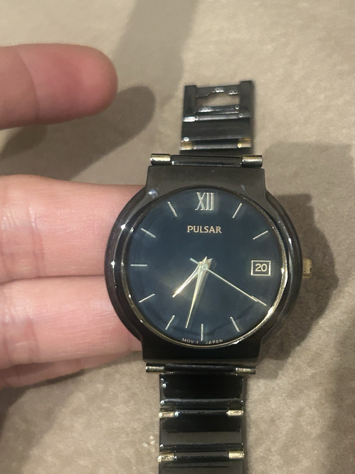 Pulsar Seiko VX42-X106 Black Gold Casual Dress Men’s Watch Vintage