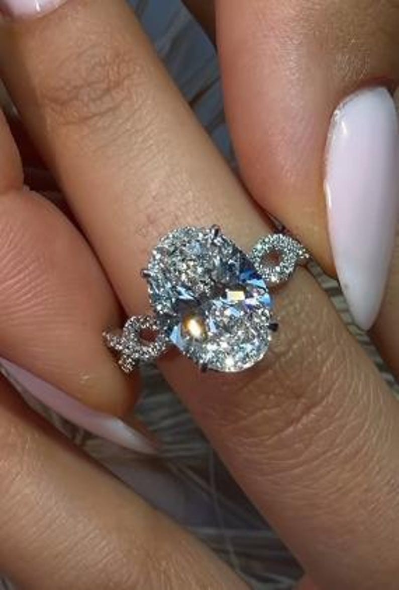 2.0 CT Oval Cut Moissanite Solitaire 14K Gold Vintage Style Engagement Ring