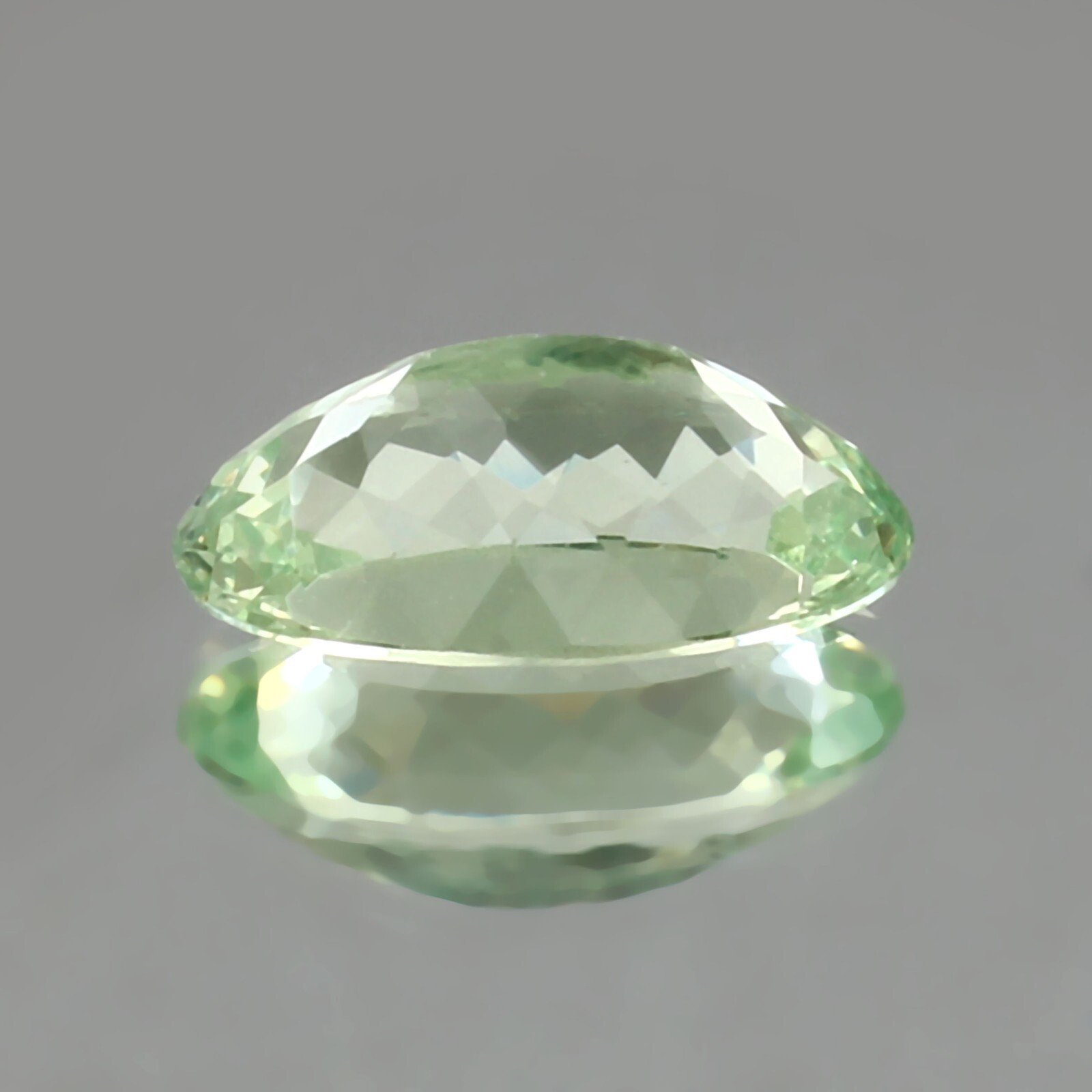 AAA Natural Bi-Color Green Ceylon Chrysoberyl Loose Oval Gemstone Cut 8.65 Ct