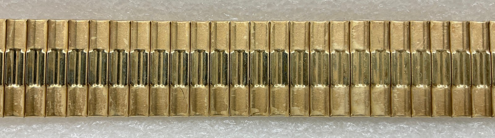 Vintage GTE 10k Gold Emblem Speidel Stretch Gold Tone Watch Band