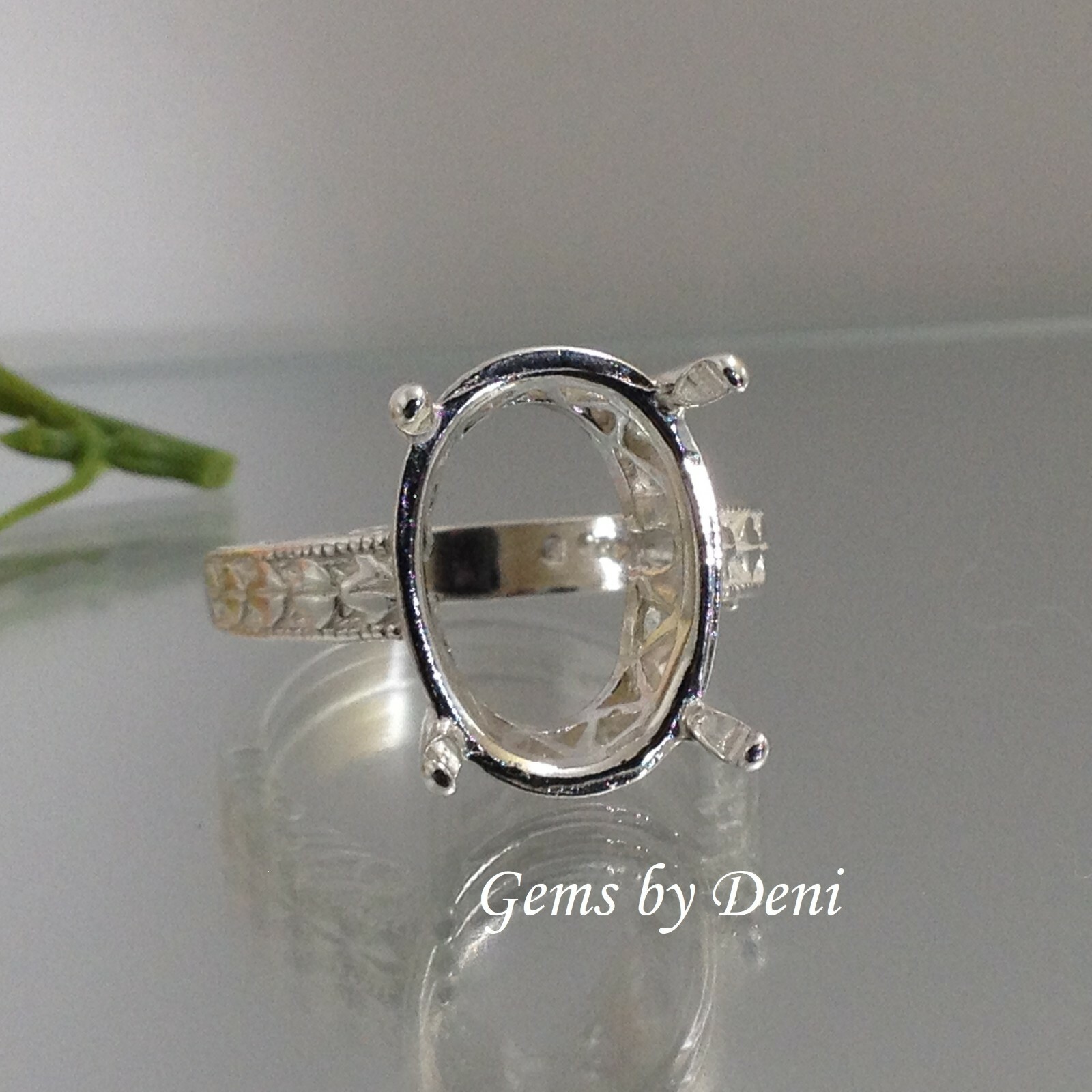 (7×5-18x13mm) Oval Engraved Shank Sterling Silver Ring Setting Size 7