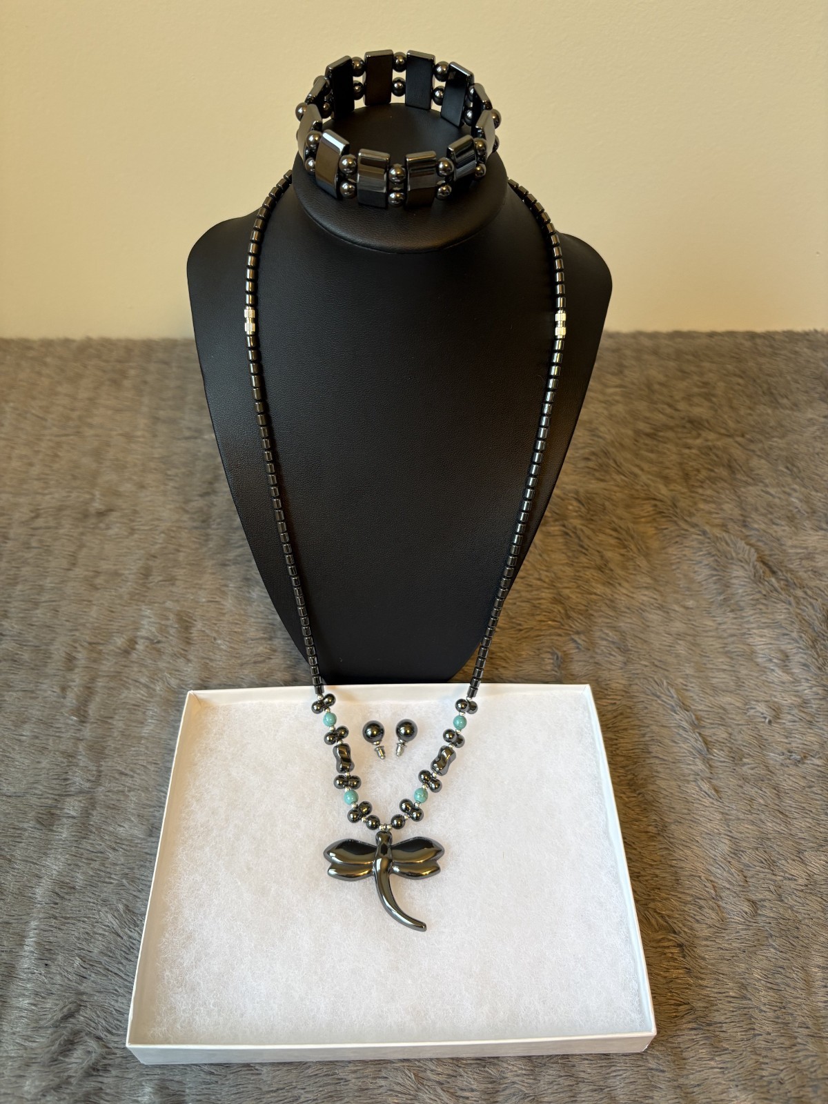3 Piece Set Hematite Necklace w/extender, bracelet and earrings