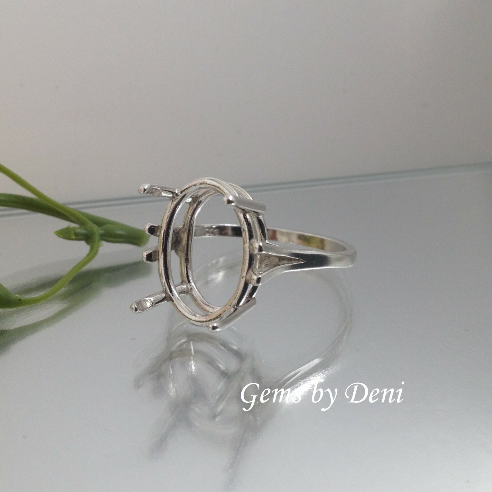 (7×5-10x8mm) Oval Wire Mount Sterling Silver Ring Setting (Finger Size 5-7.5)