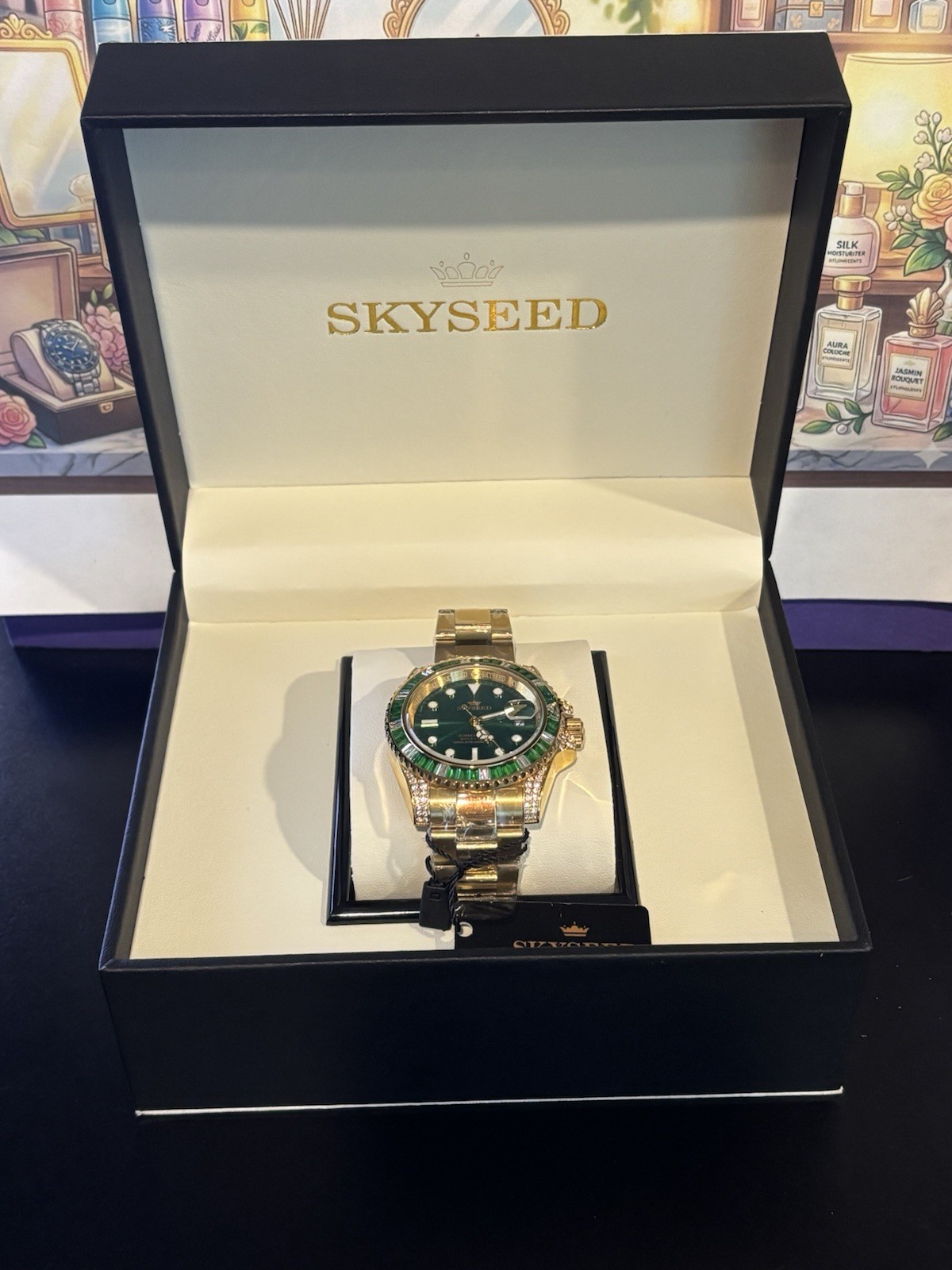 SKYSEED Green Dial Automatic Wristwatch, Gold and sapphire crystals