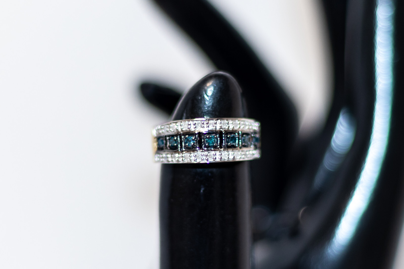 *NEW* Quintessence Jewelry QJ BLUE/WHITE DIAMOND STERLING SILVER RING…Sz. 7