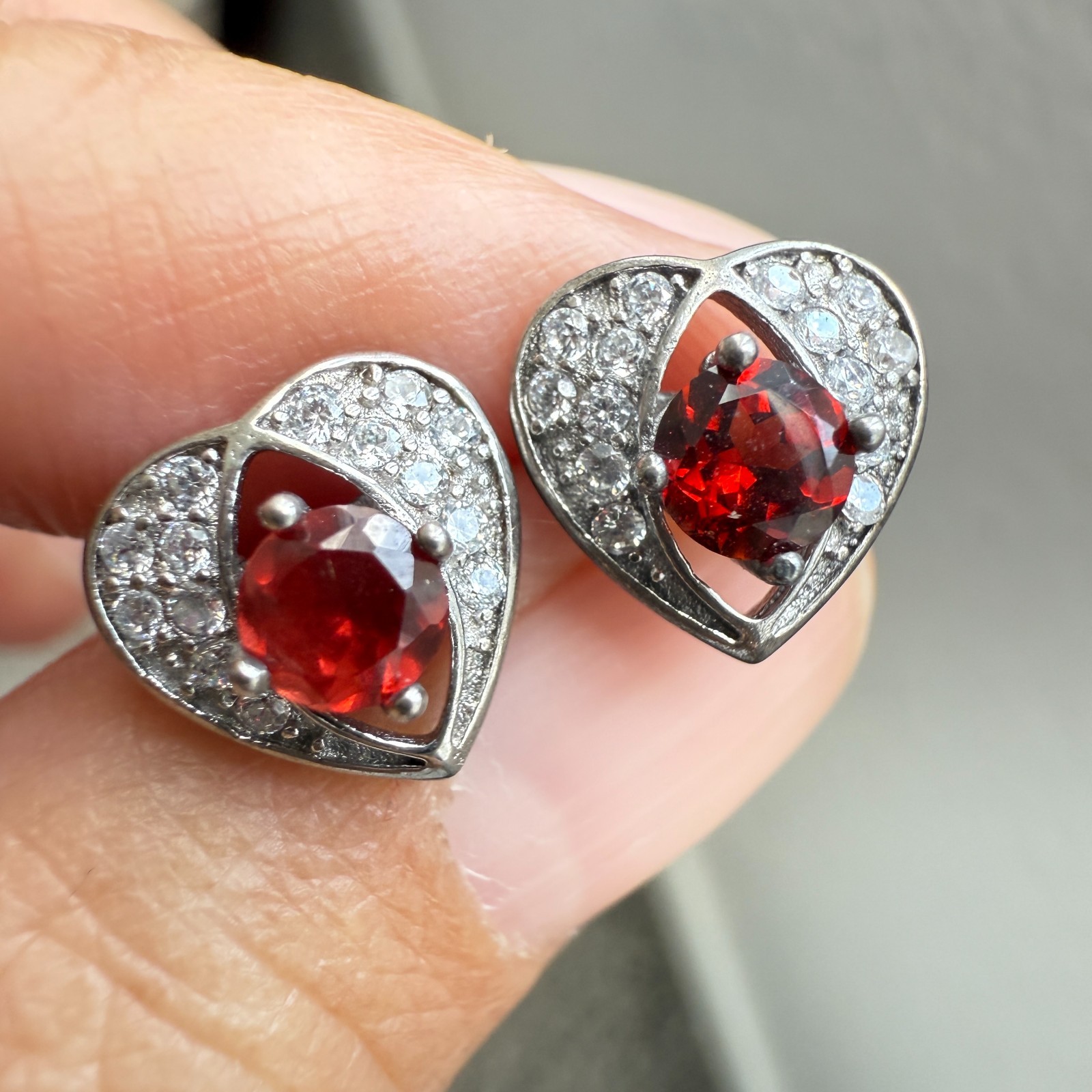 925 Sterling Silver Earrings 4mm Natural Rhodolite Garnet Gemstone Zircon Heart
