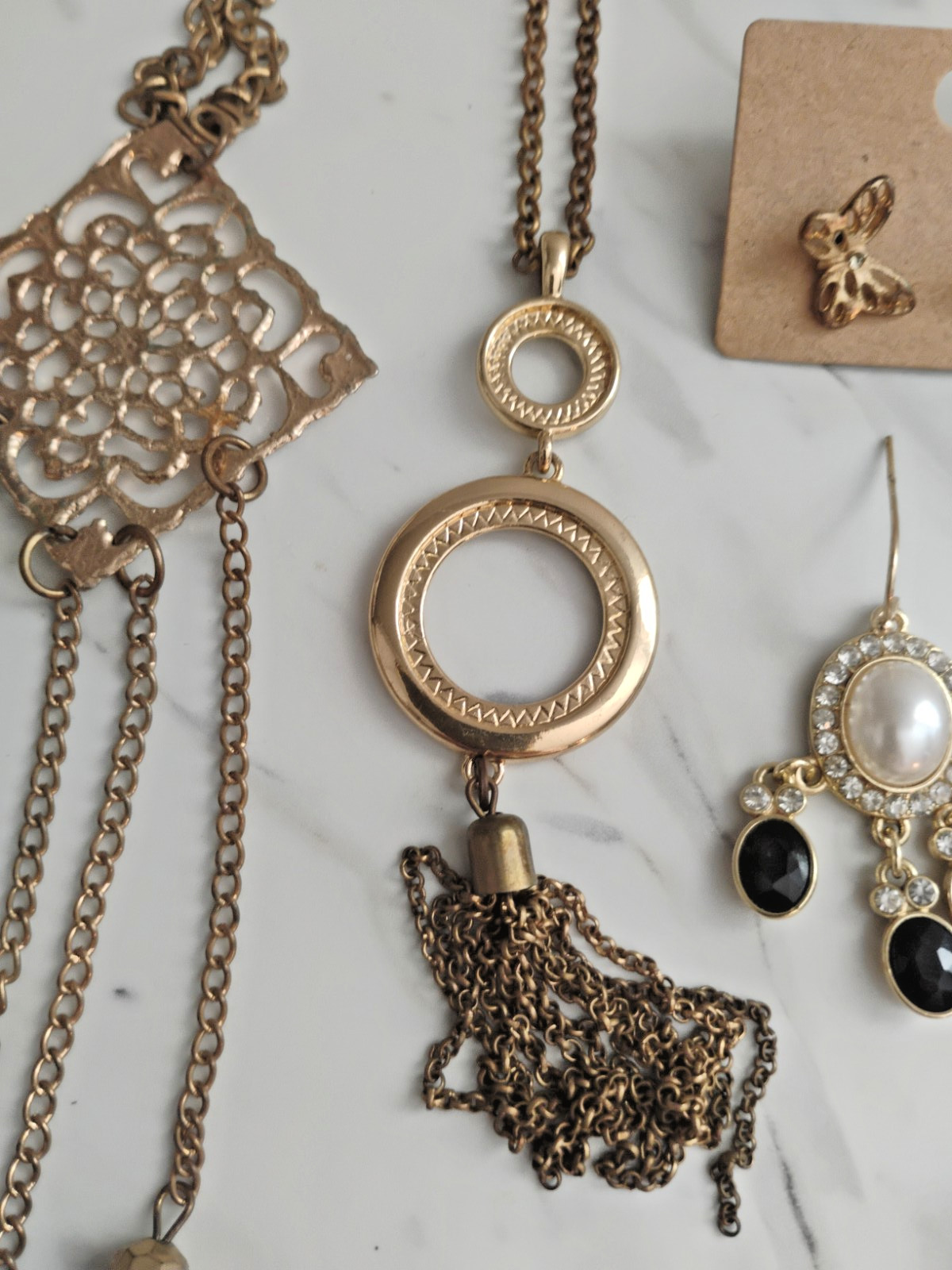 20 Vintage To Now Gold Tone Jewelry Lot Necklaces Bracelets Earrings, Hair Comb