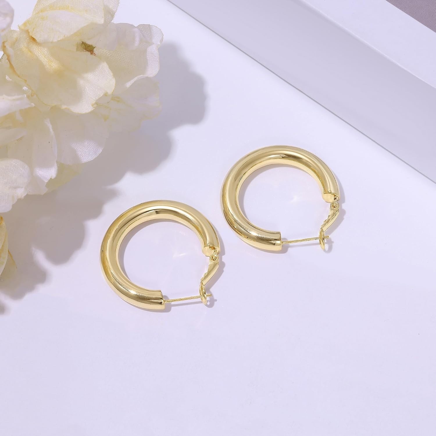 Womens 30mm Chunky Gold Hoop Earrings – Perfect for Every Occasion, Gift Boxed