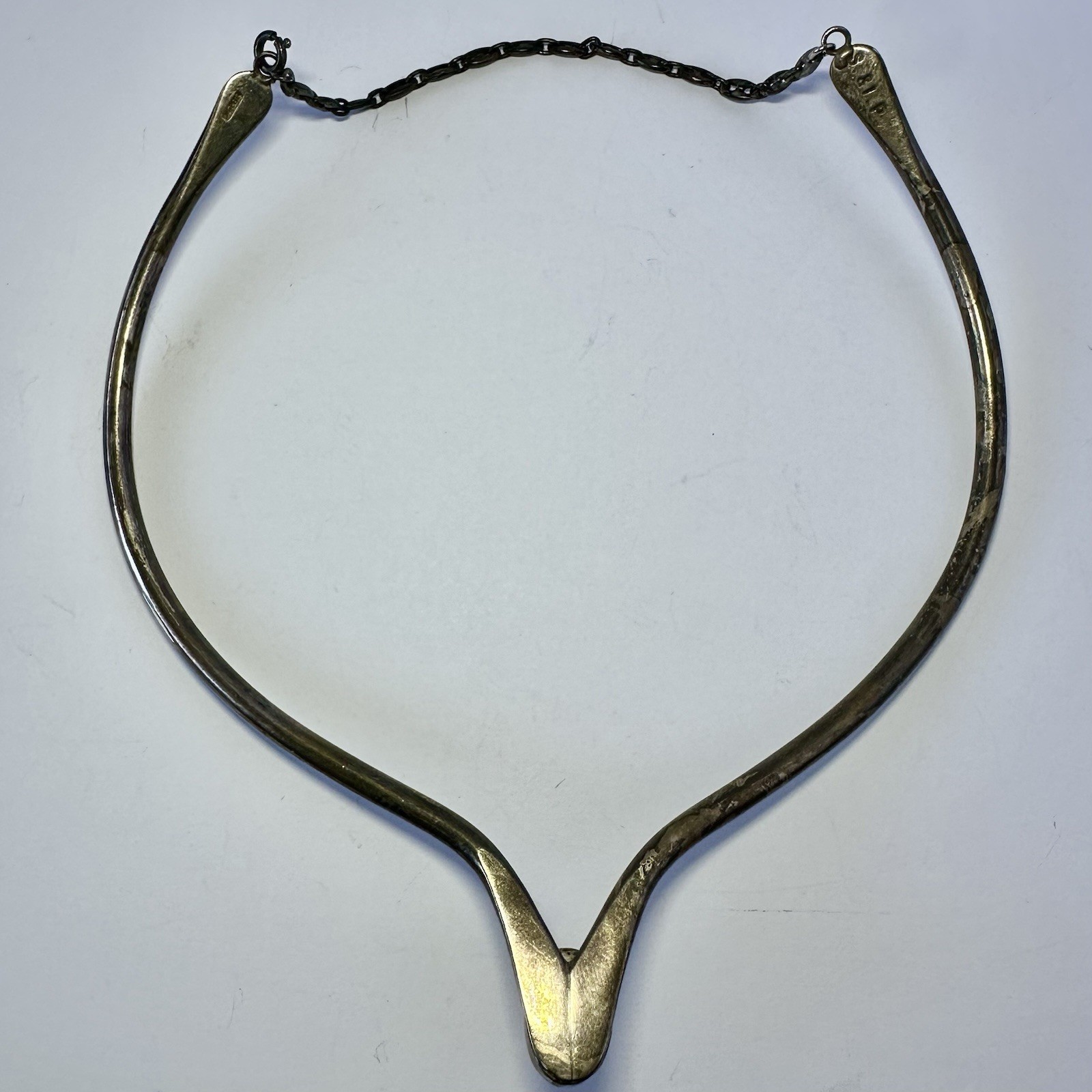 Vtg Sherman Isabelle Paquin S&IP Sterling Silver V Shape Torque Collar Oval Onyx